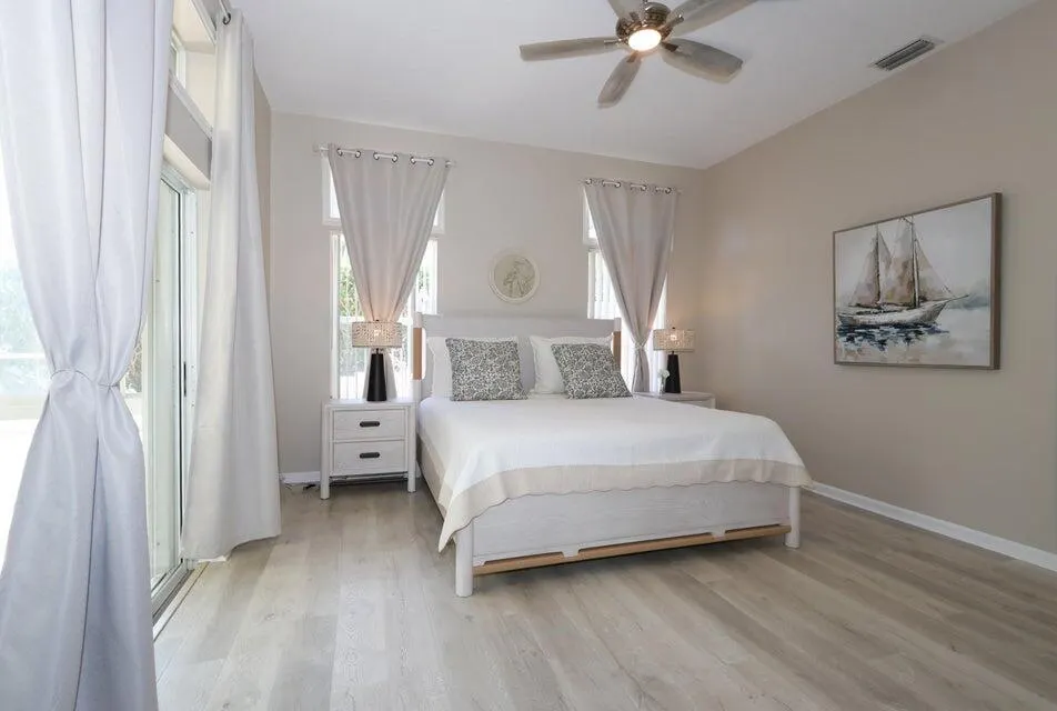 400 Seaside Lane