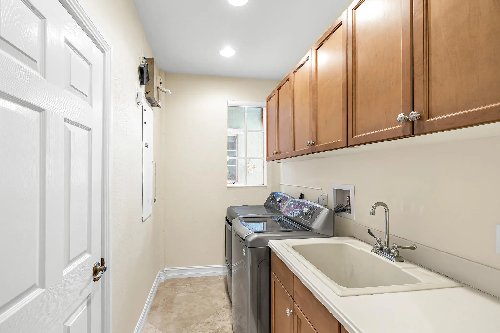 11224 NW 77th Place