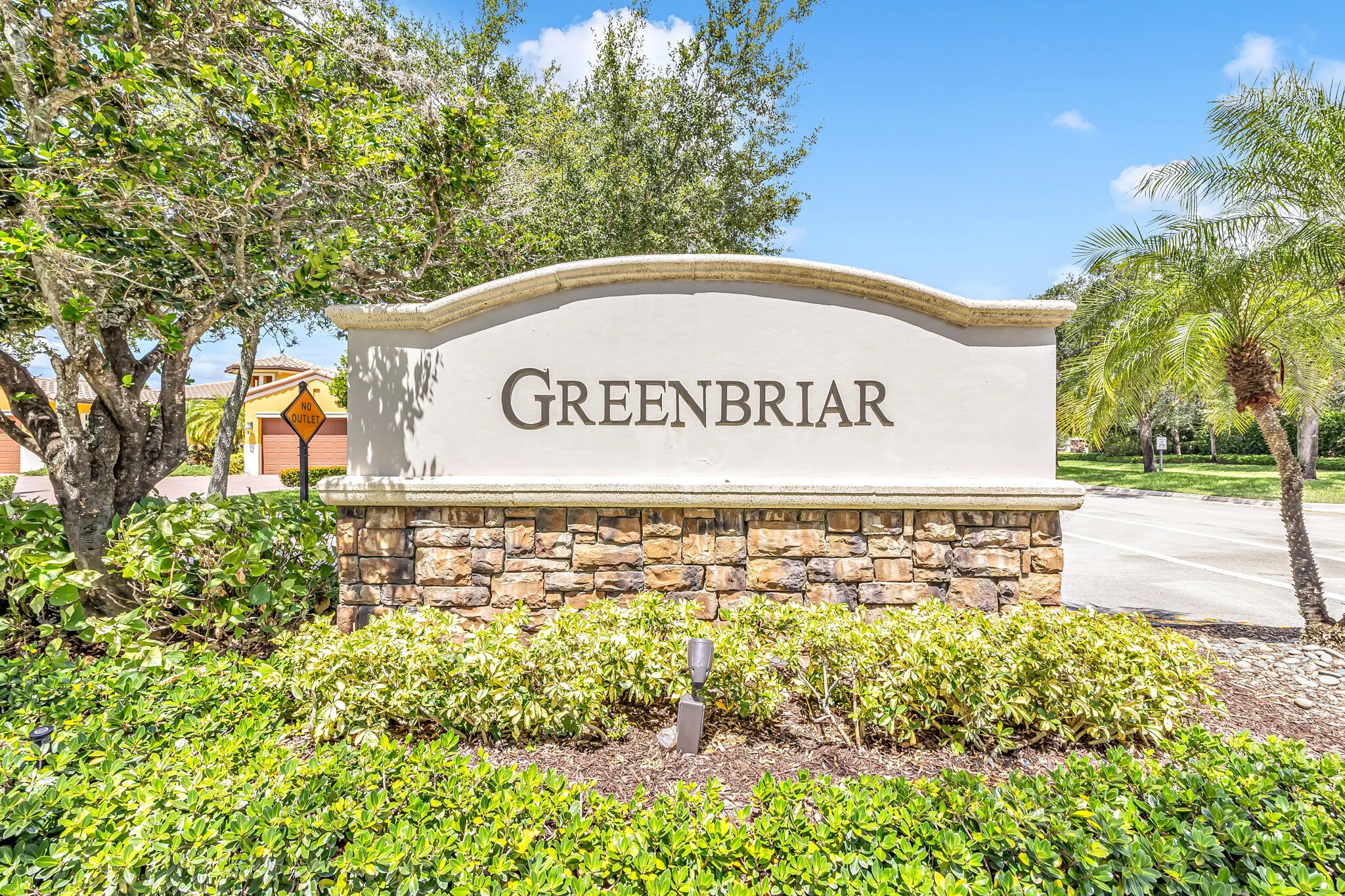 11224 NW 77th Place