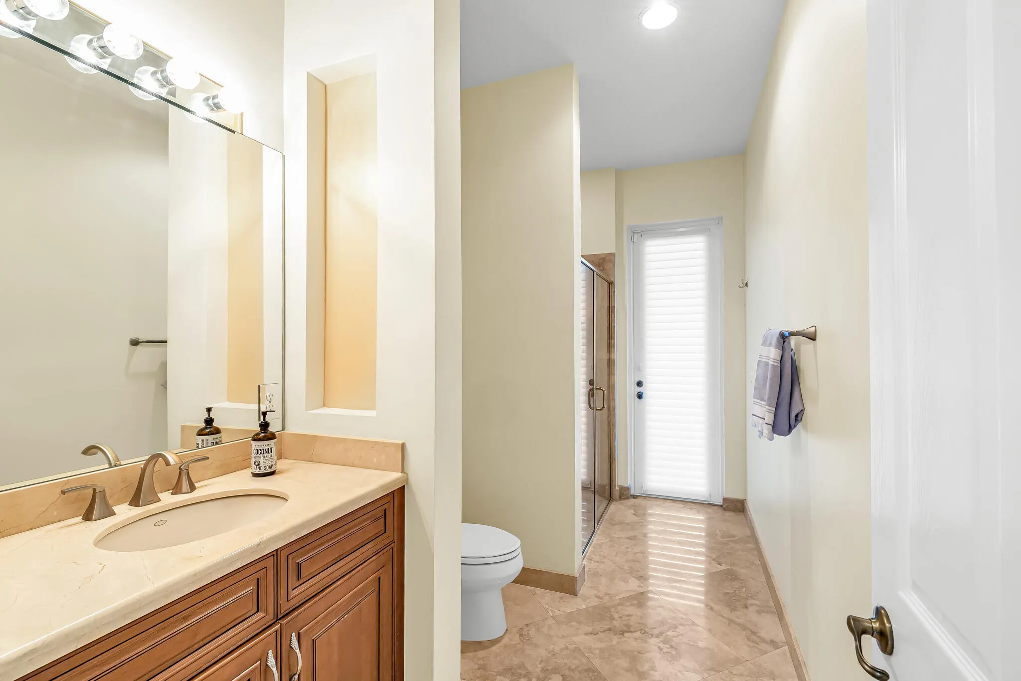 11224 NW 77th Place