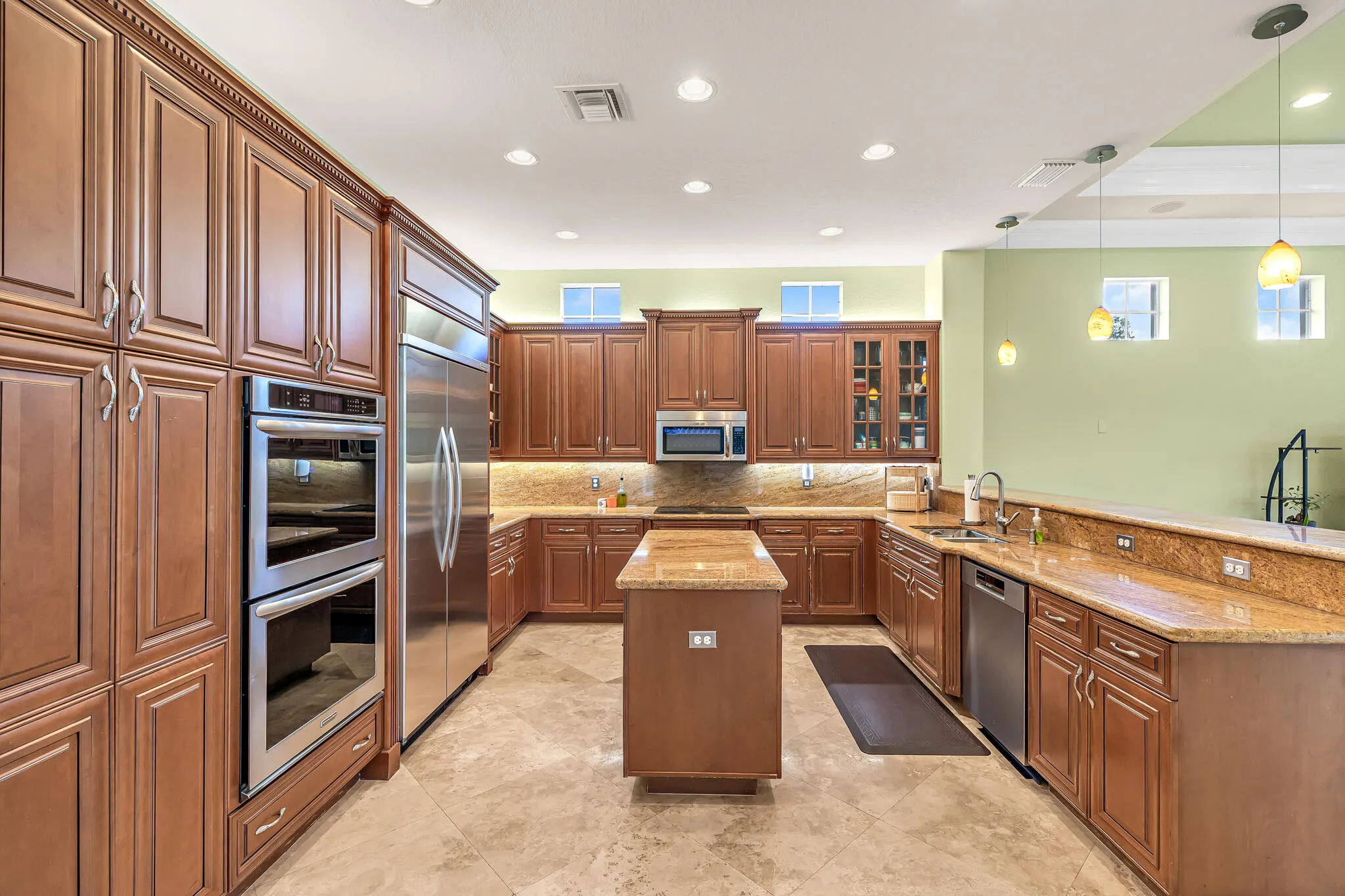 11224 NW 77th Place