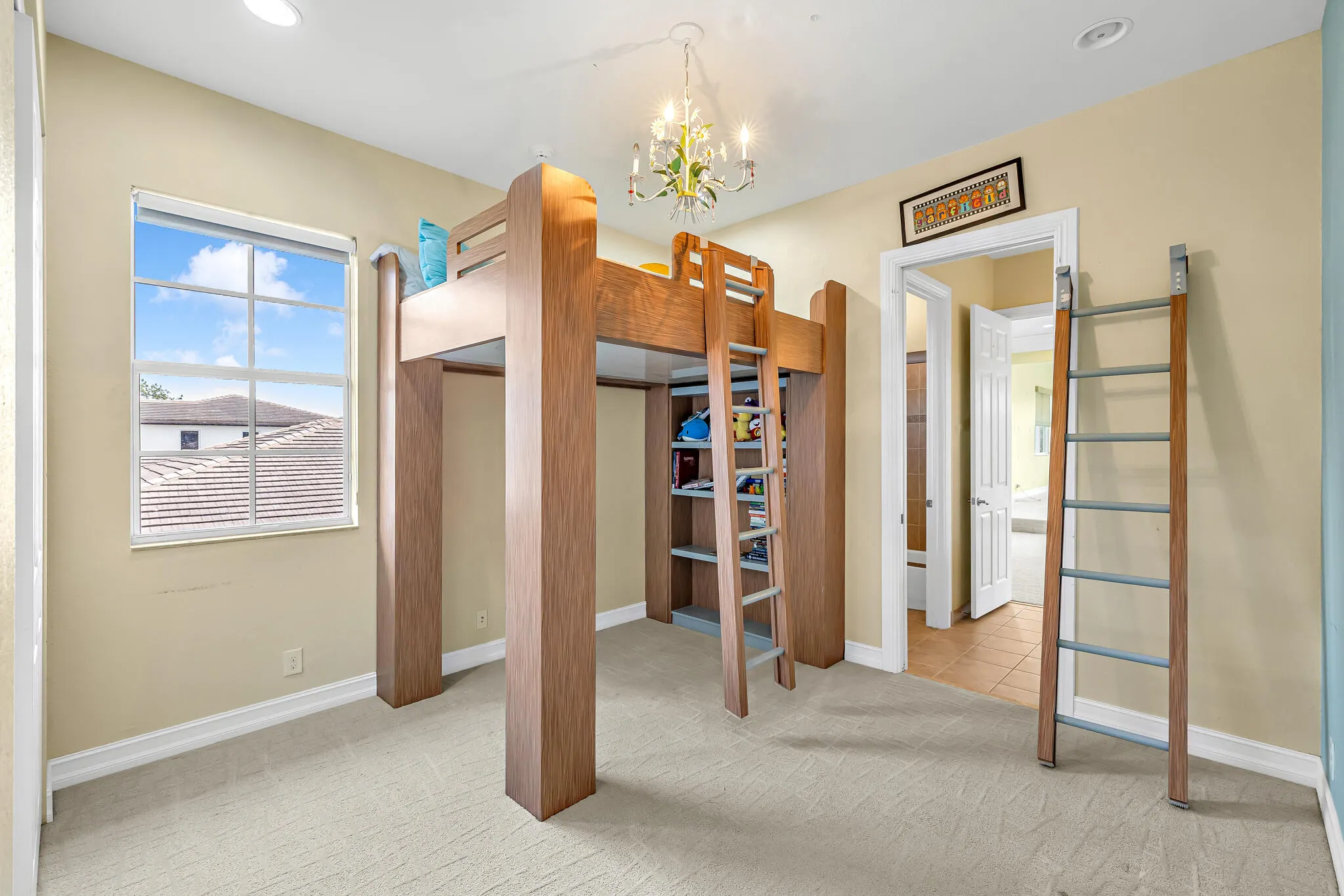 11224 NW 77th Place