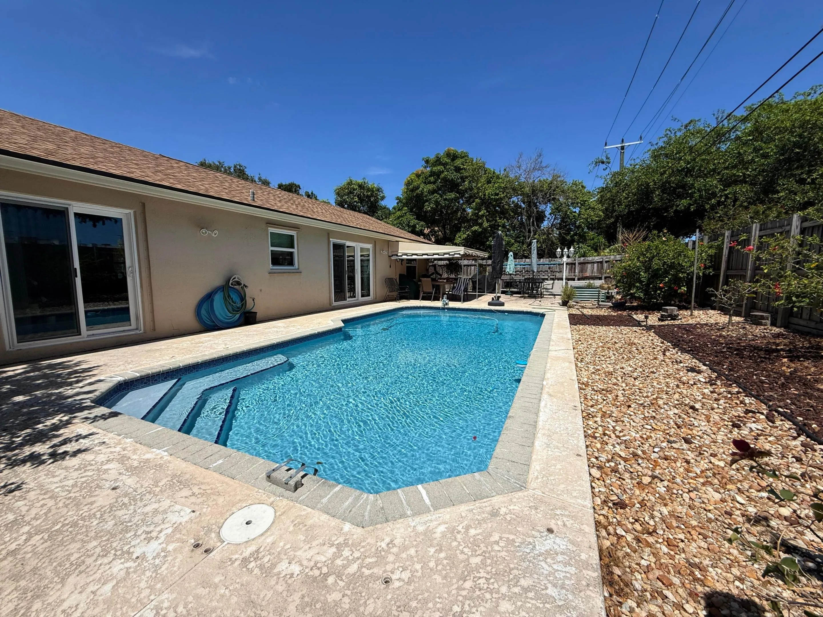 4786 NW 14th Street