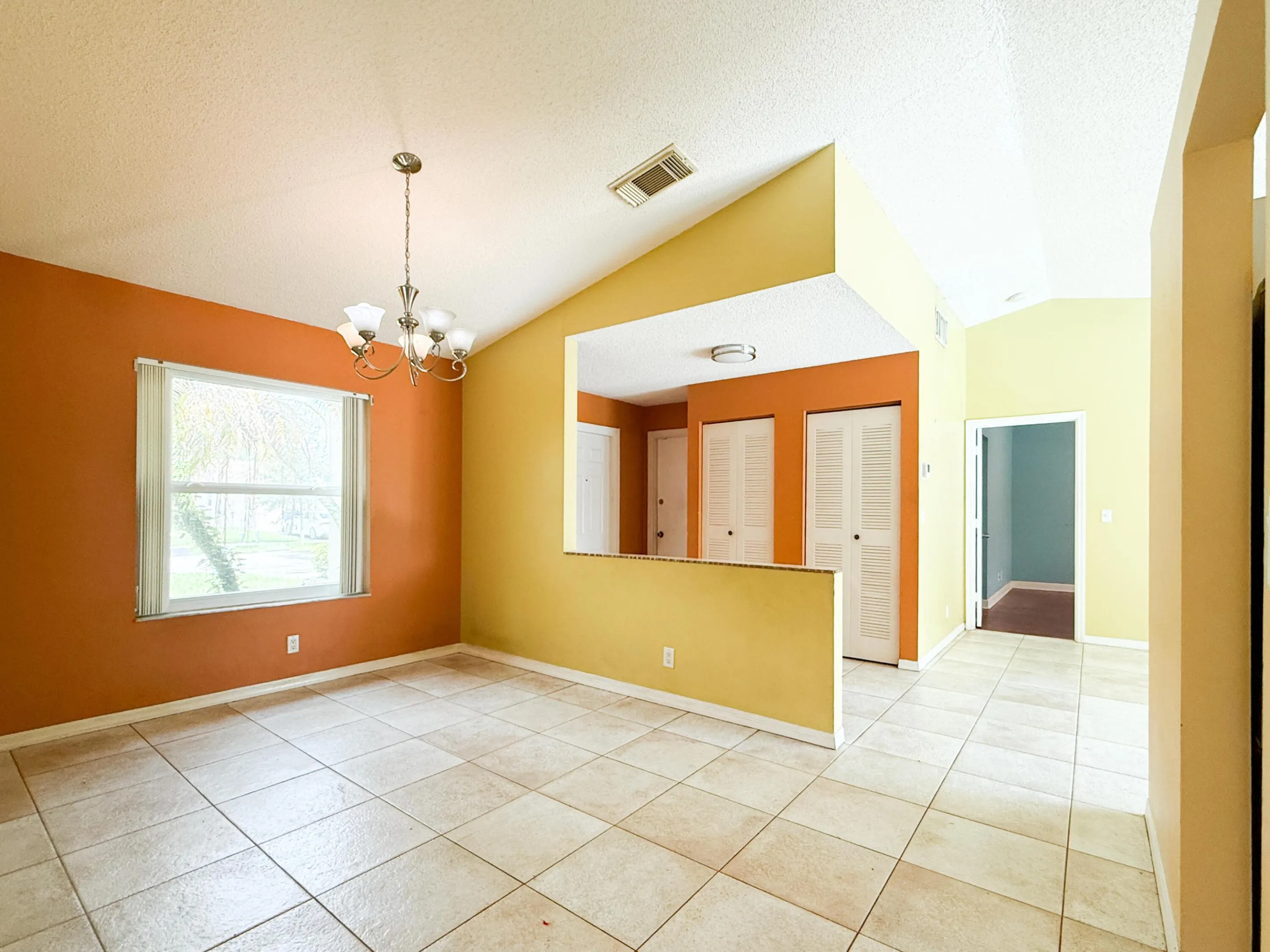 4786 NW 14th Street