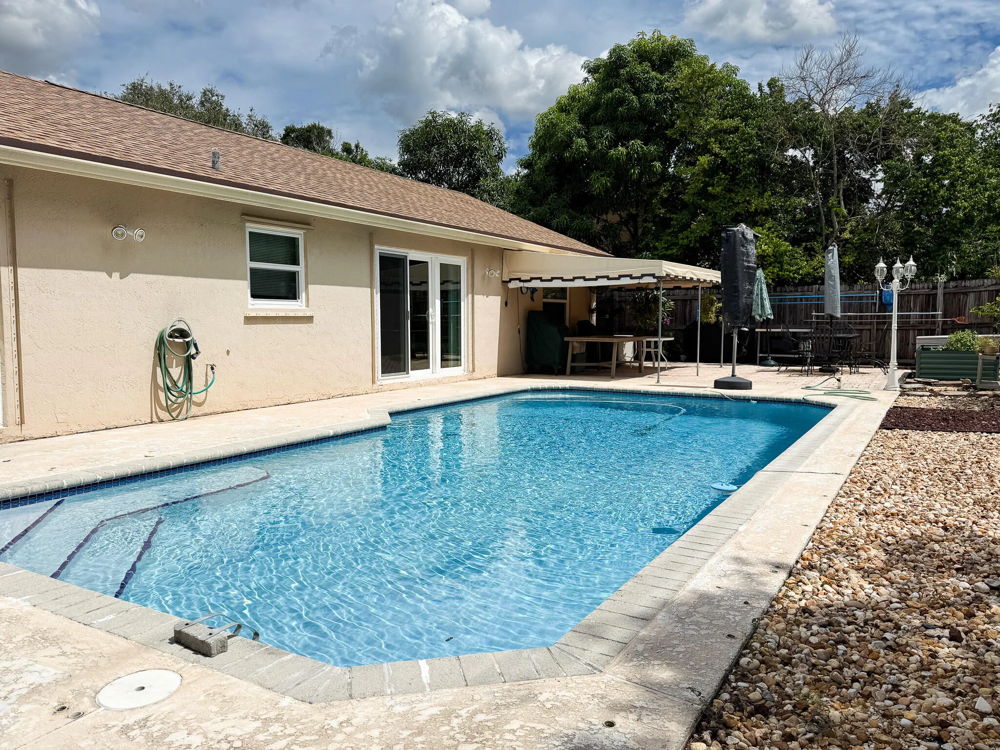 4786 NW 14th Street