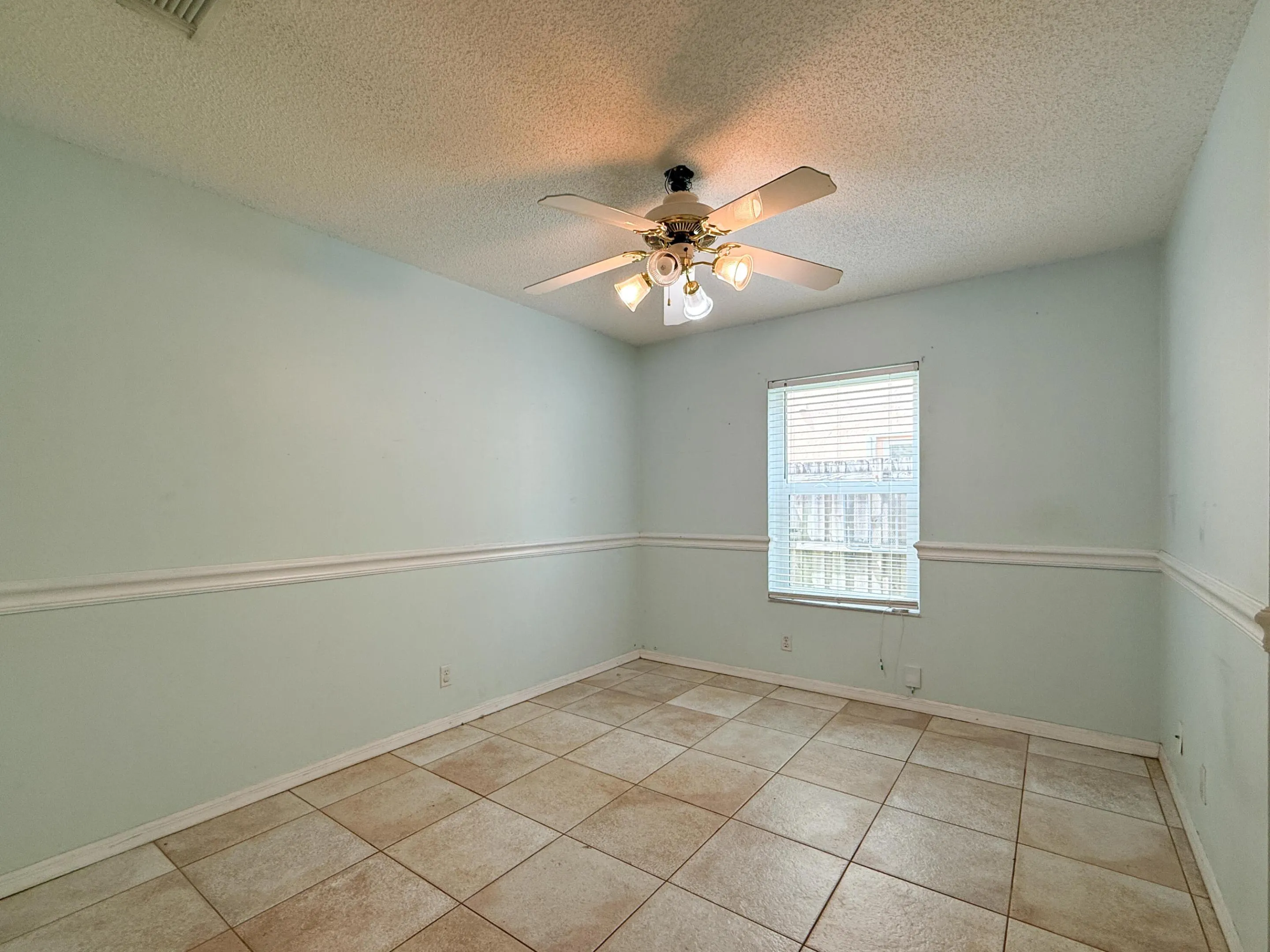 4786 NW 14th Street