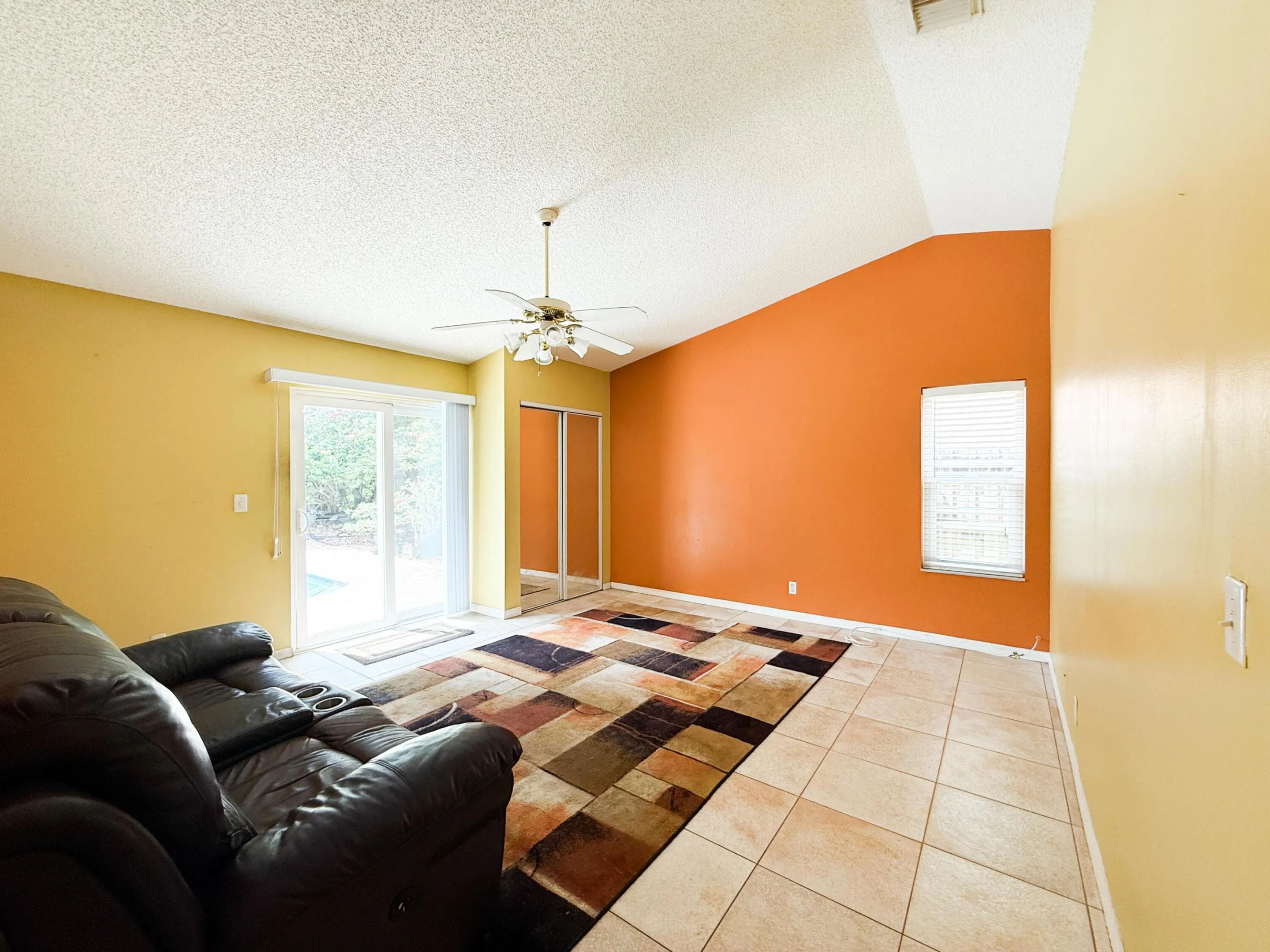 4786 NW 14th Street
