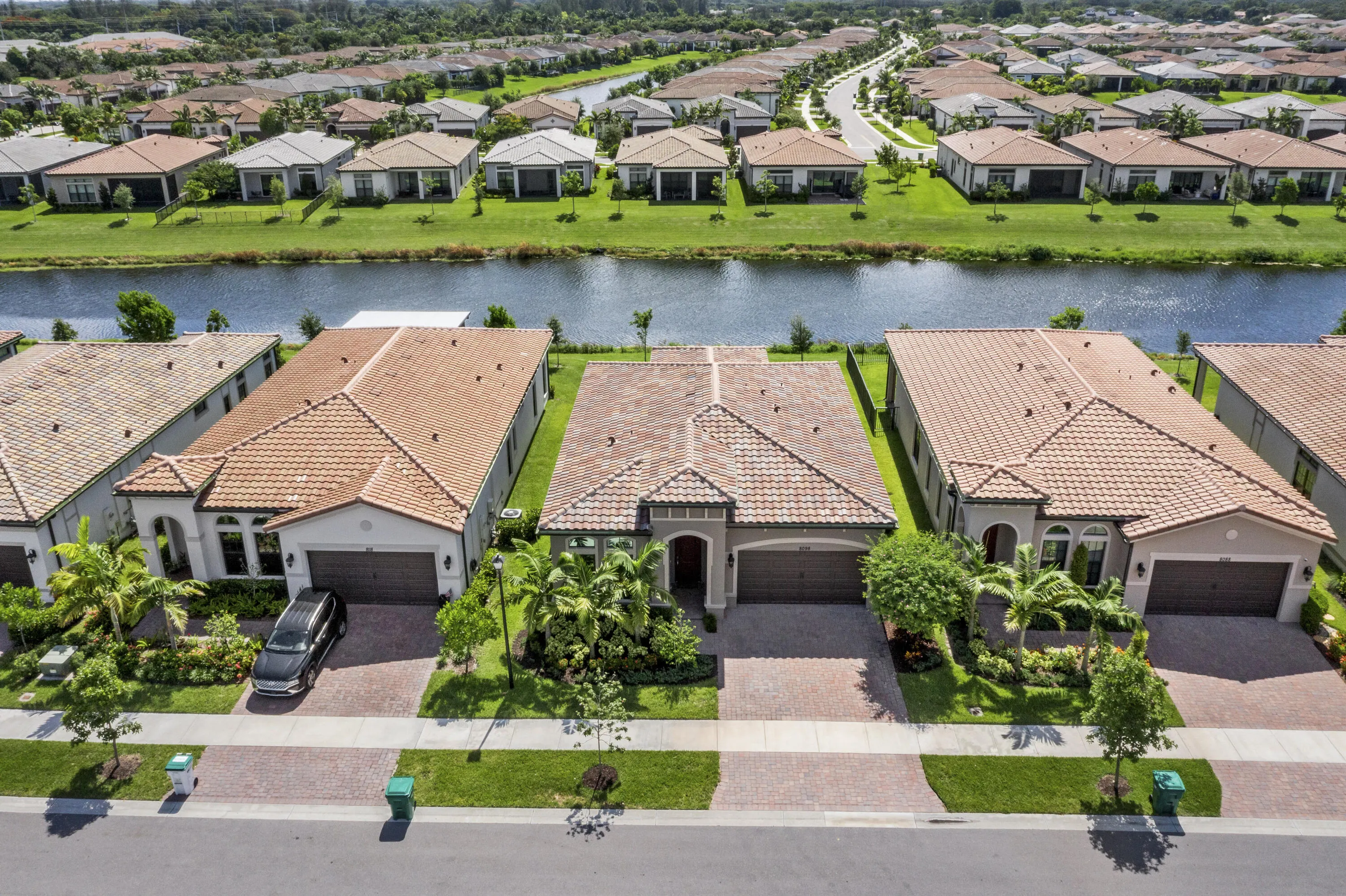 8098 LIBERTY Way