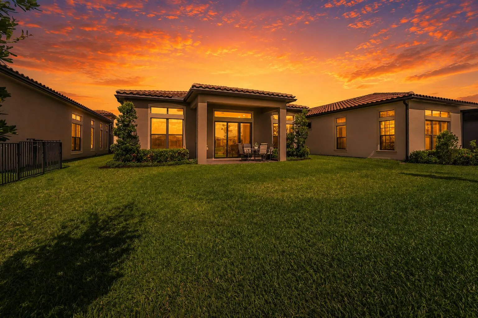 8098 LIBERTY Way