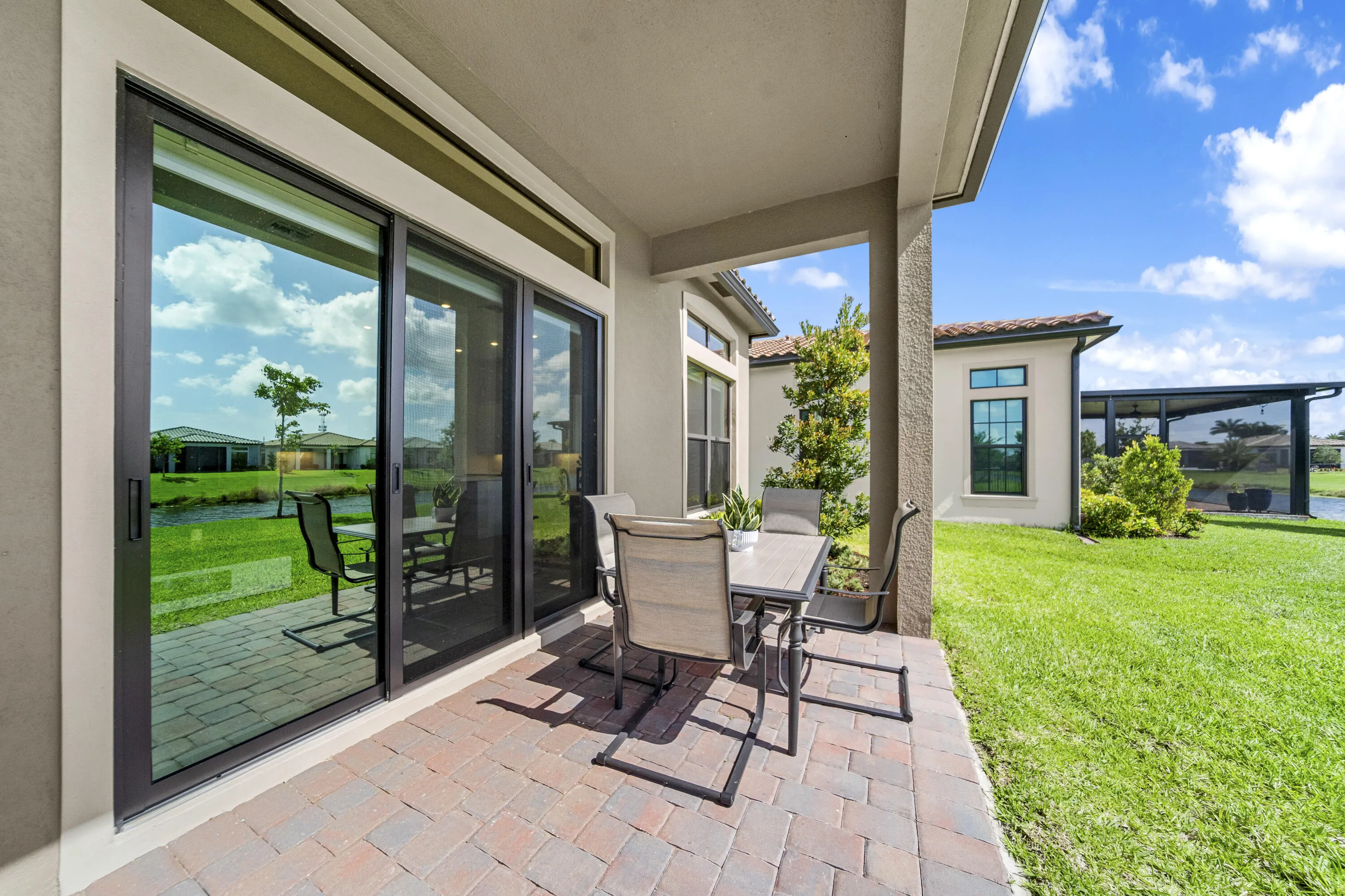 8098 LIBERTY Way
