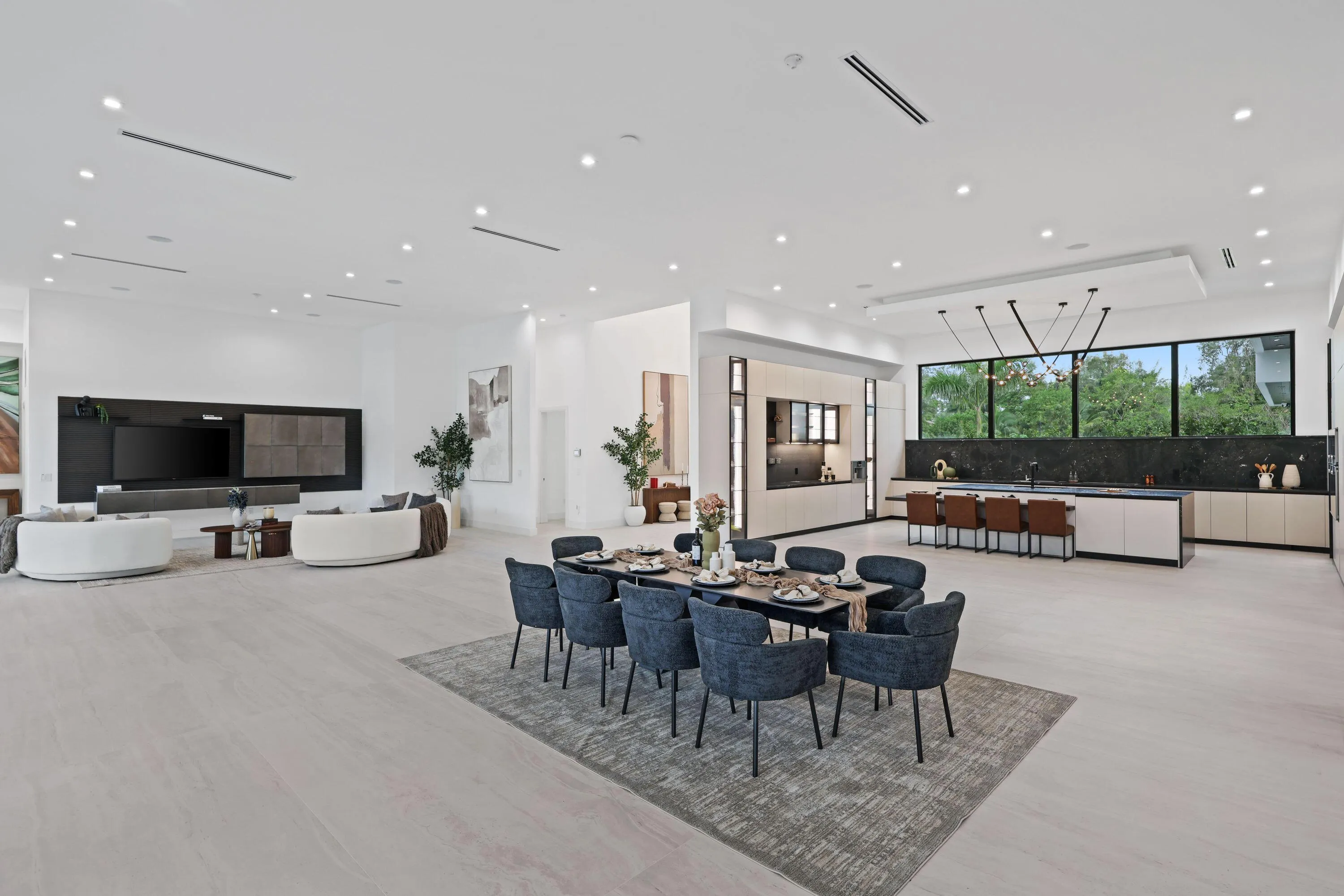 8795 Valencia Court