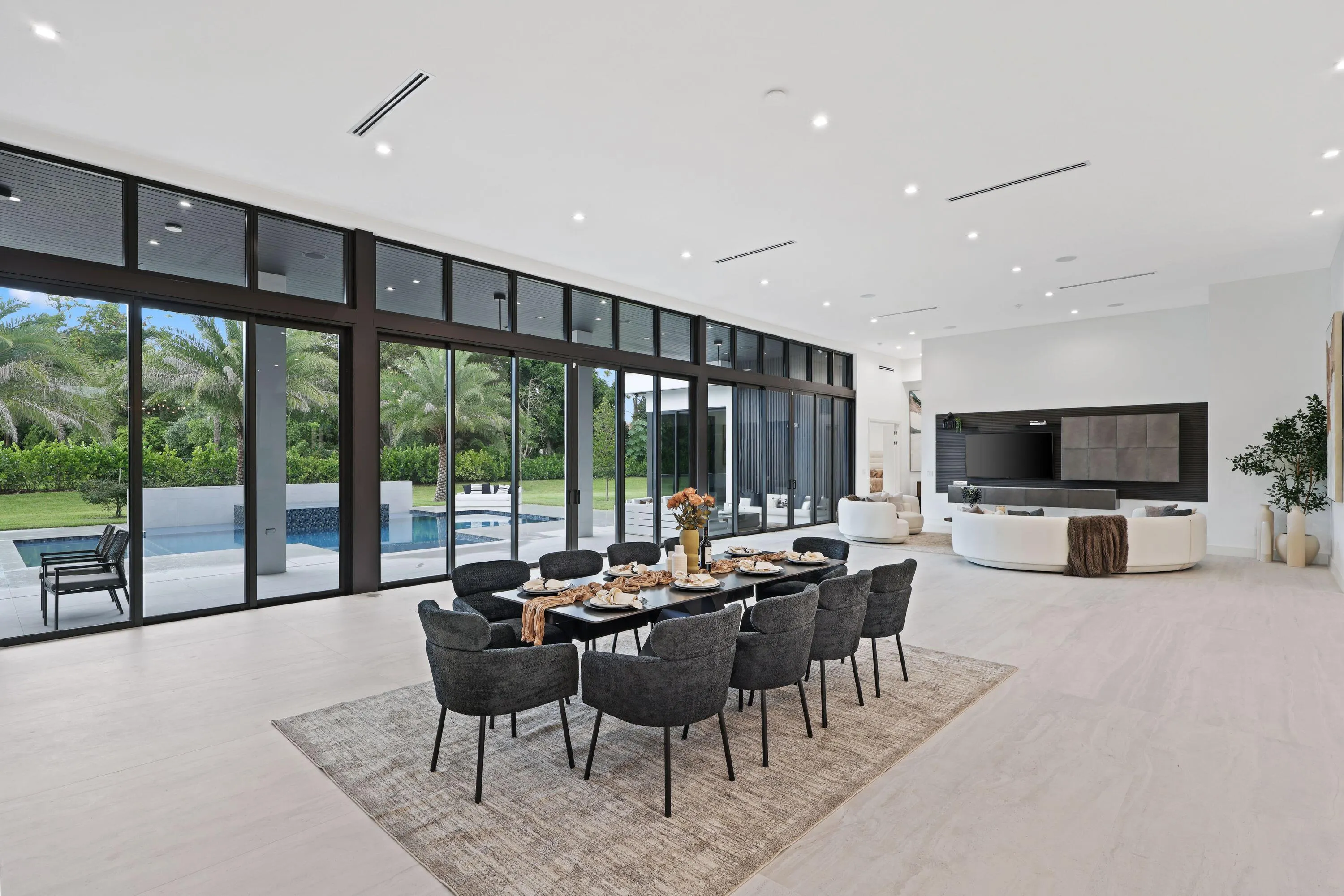 8795 Valencia Court