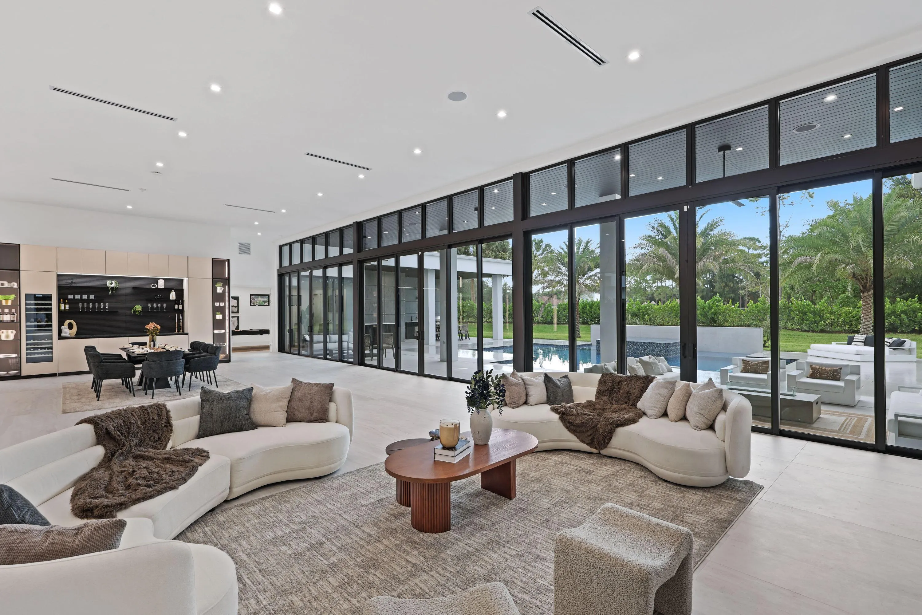 8795 Valencia Court