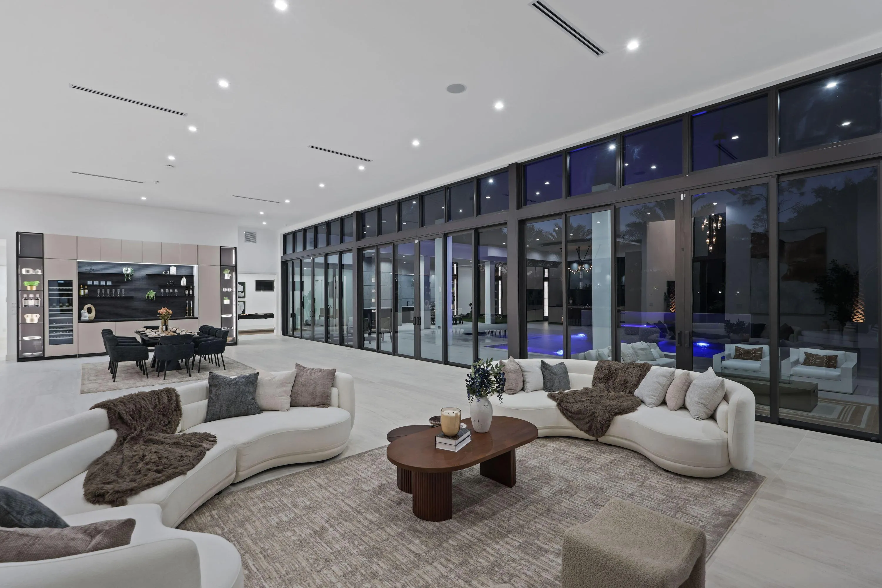 8795 Valencia Court
