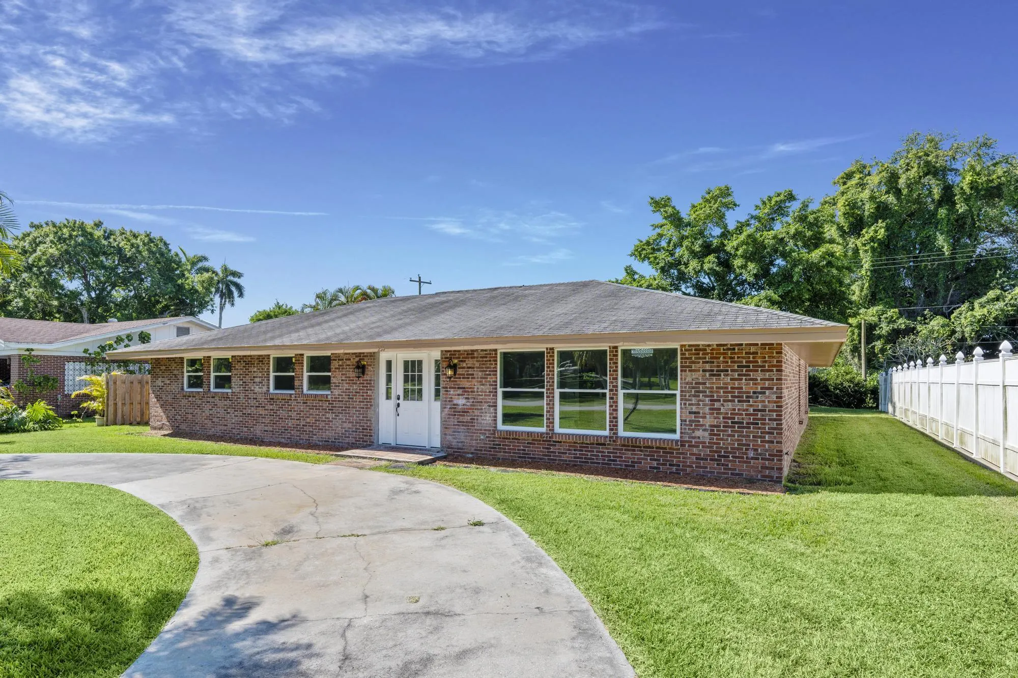 534 E DEL MONTE Avenue