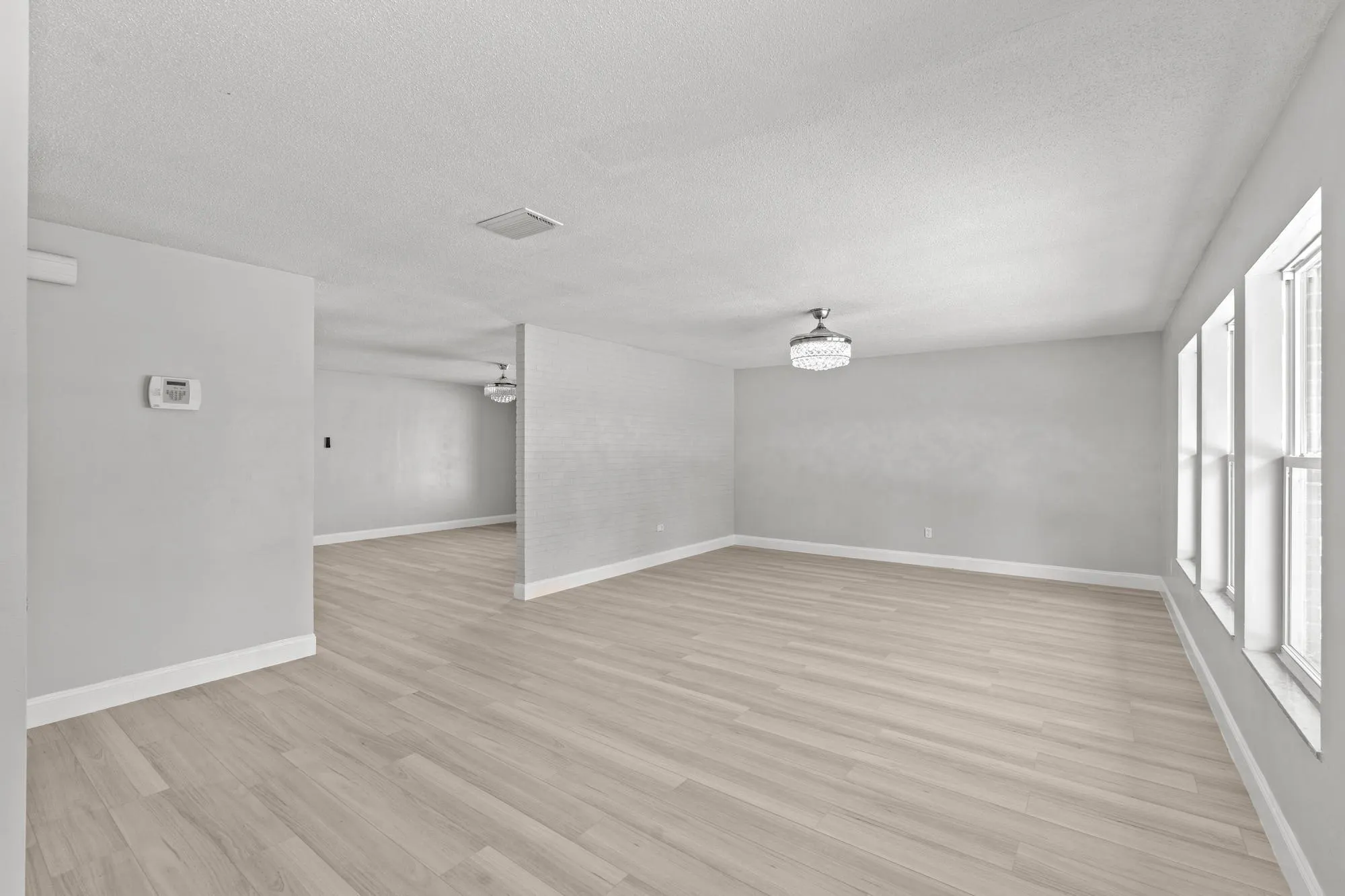 534 E DEL MONTE Avenue