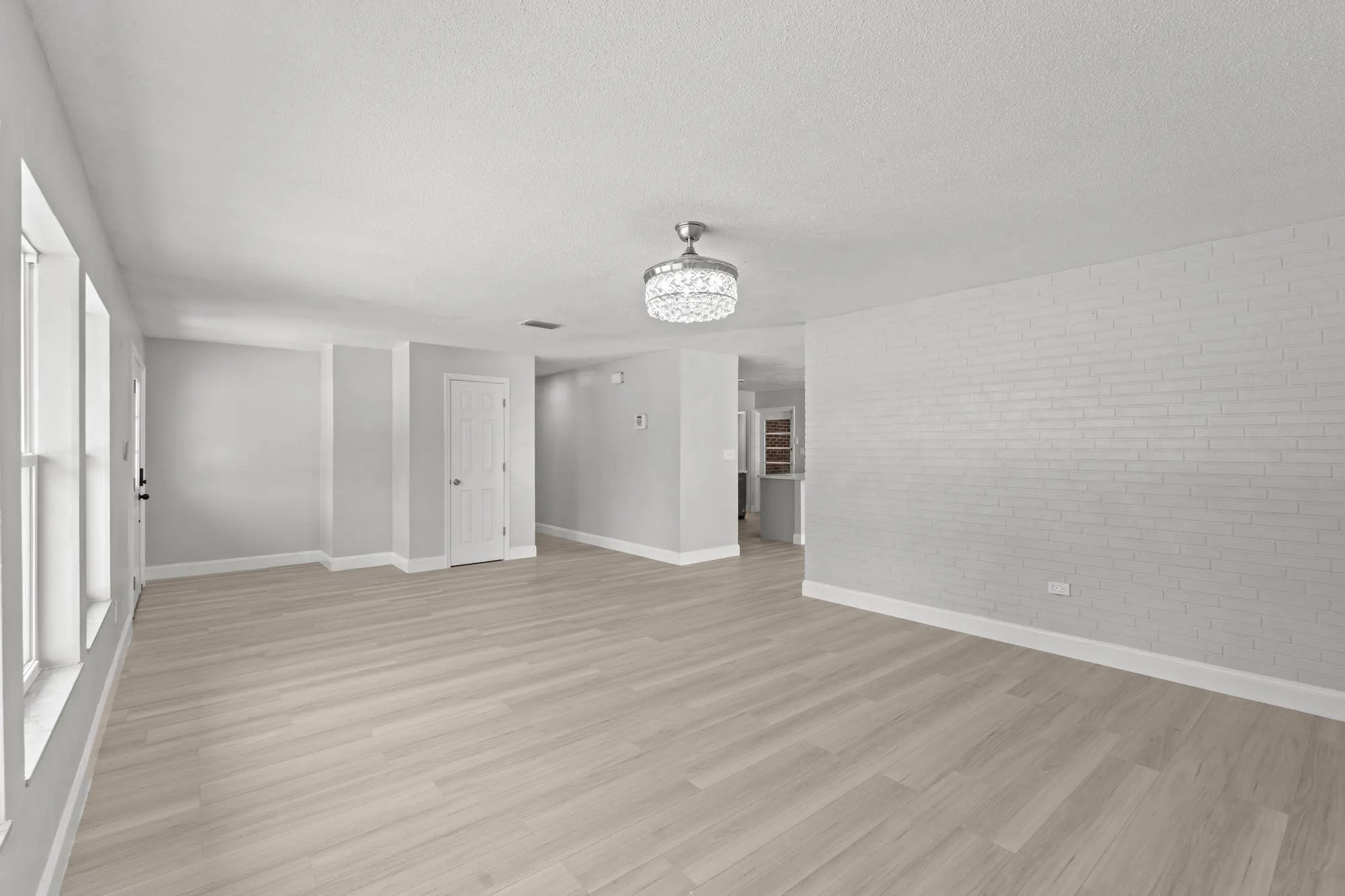 534 E DEL MONTE Avenue