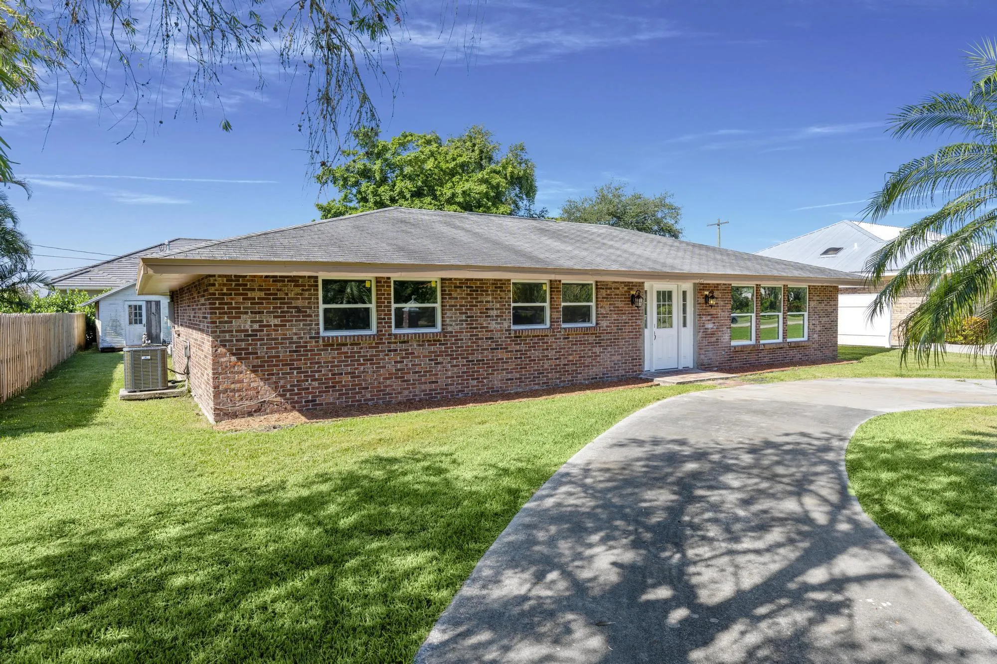 534 E DEL MONTE Avenue