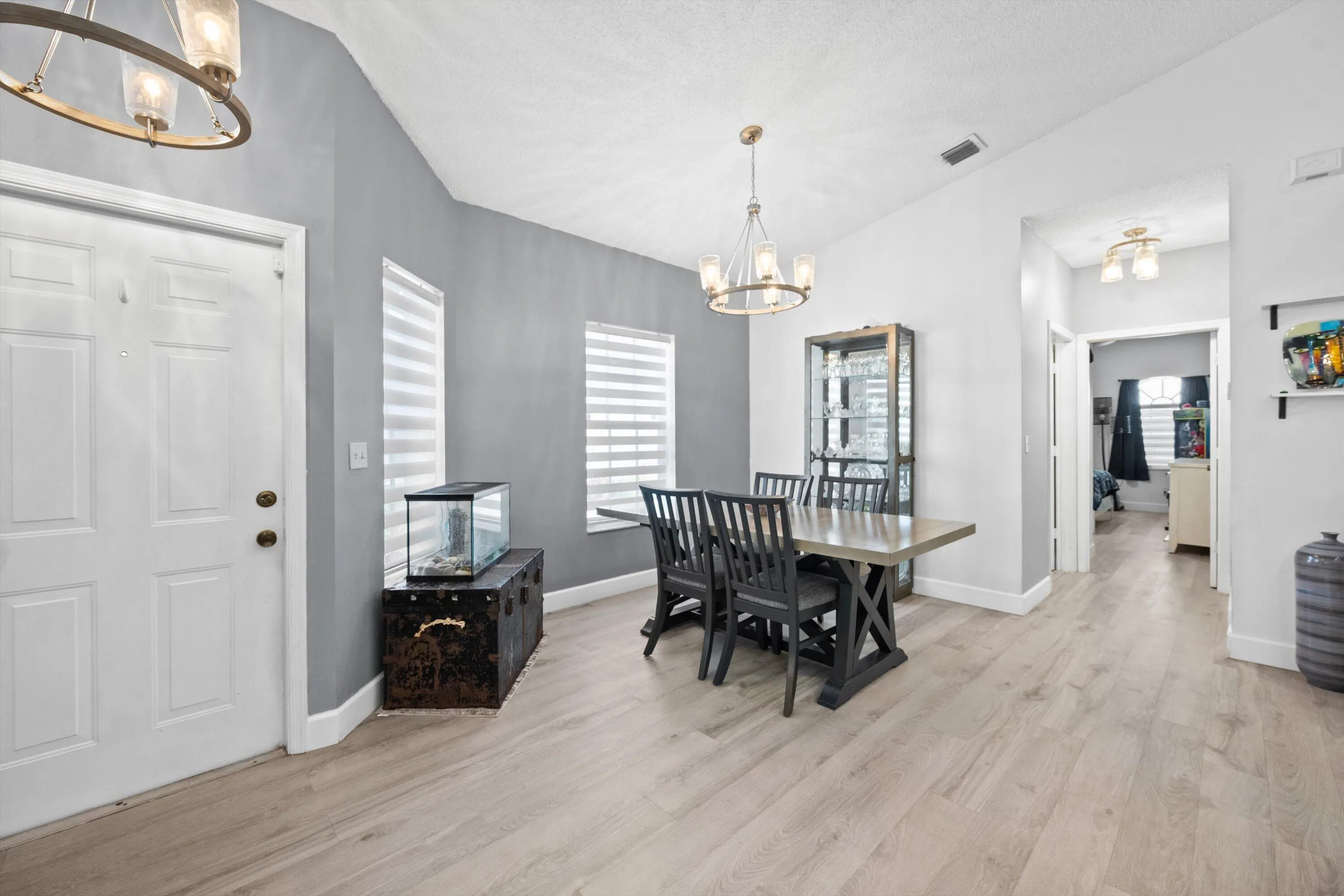 10761 PELICAN Drive