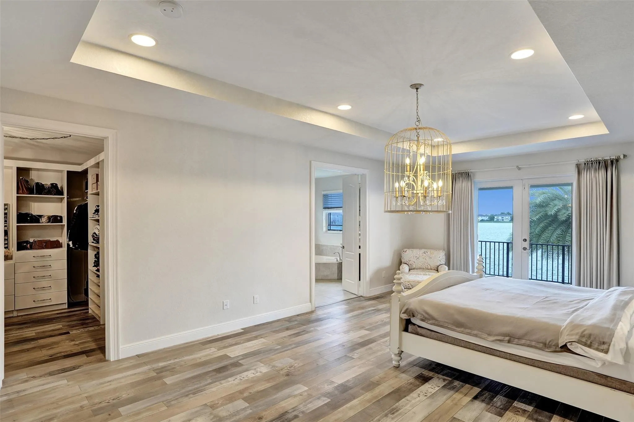 9749 Blue Isle #BAY