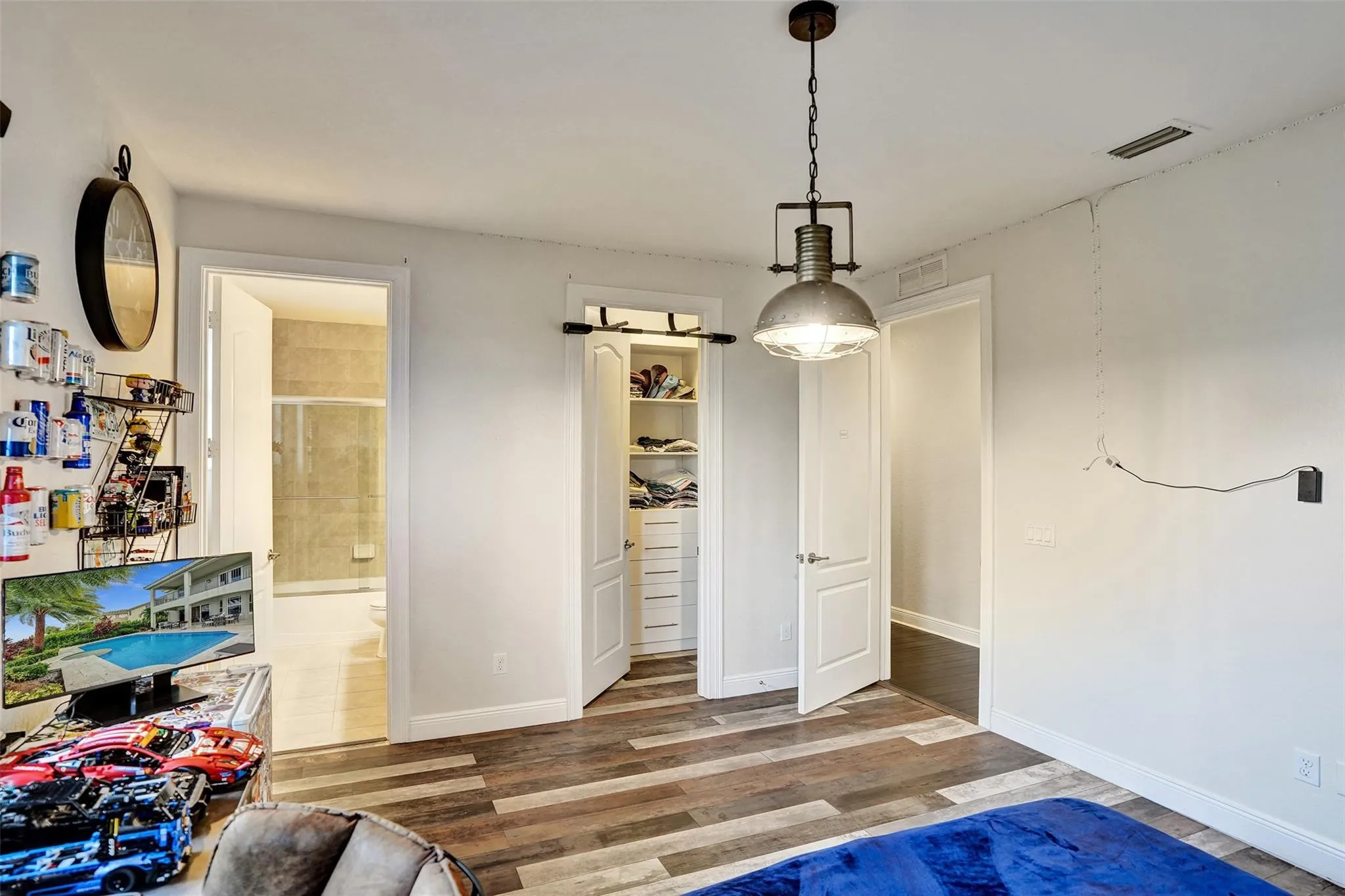9749 Blue Isle #BAY