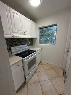 209 NW 17th Street #1