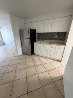 209 NW 17th Street #1