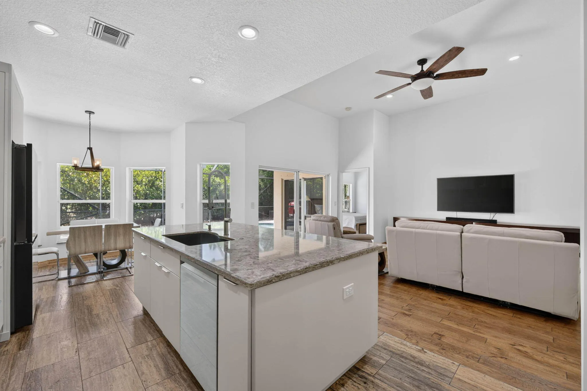 11026 NW 62ND Court