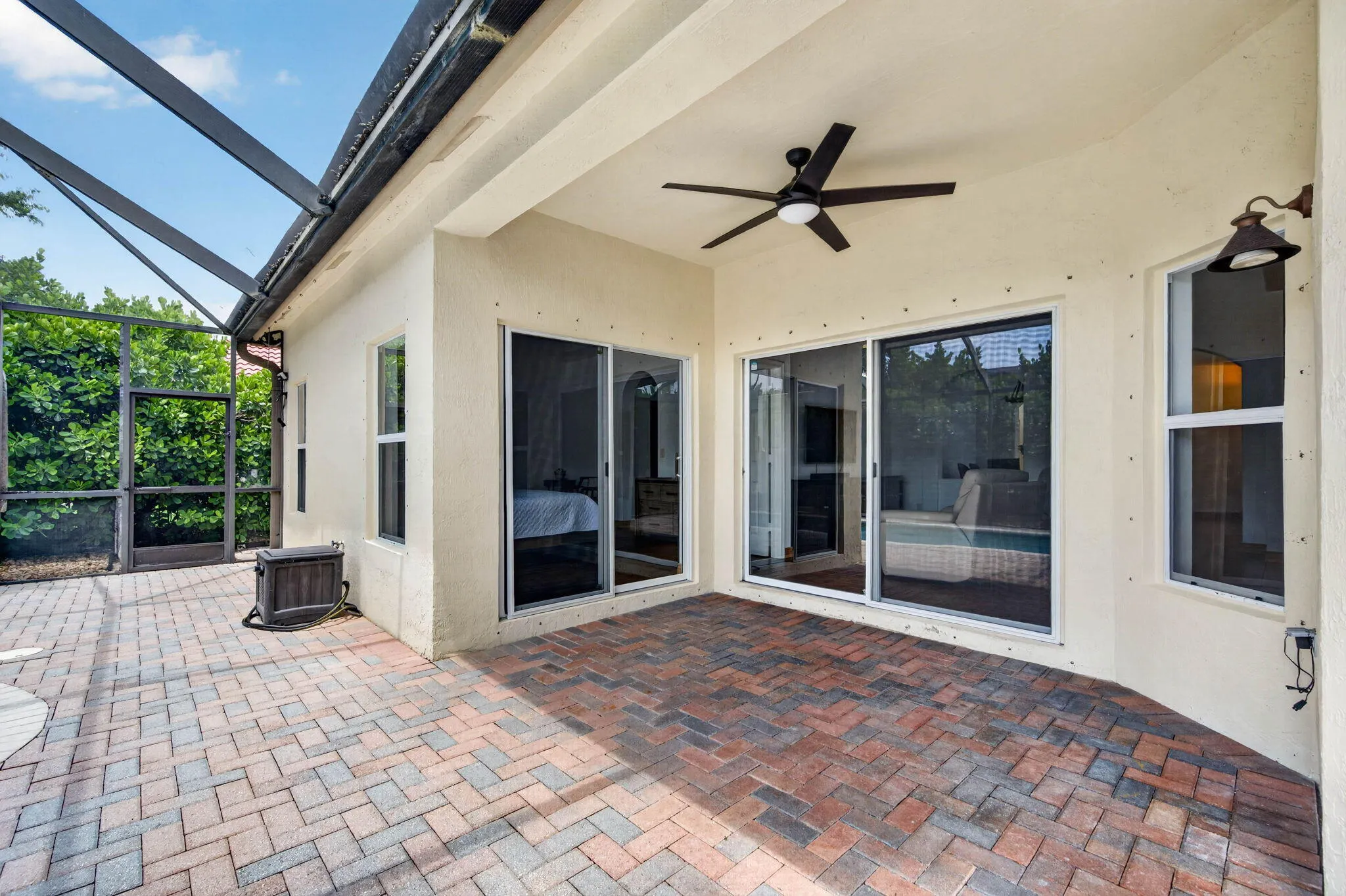 11026 NW 62ND Court
