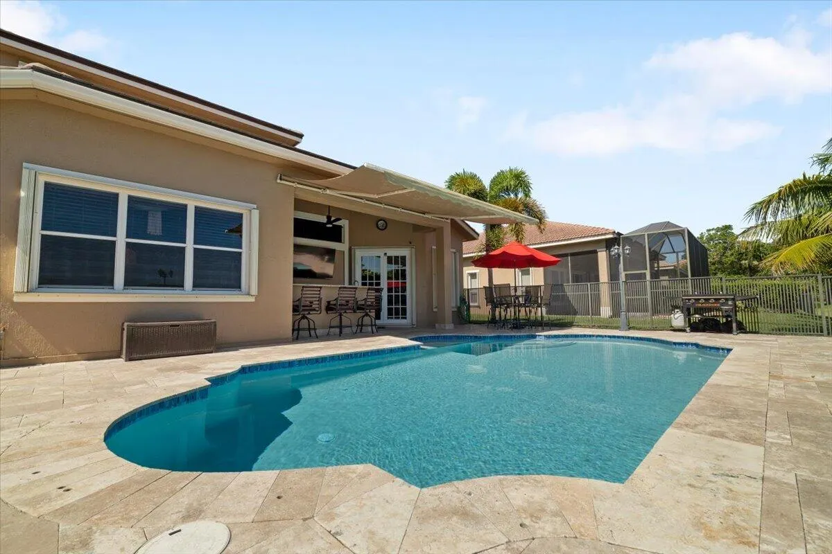12390 NW 78th Manor