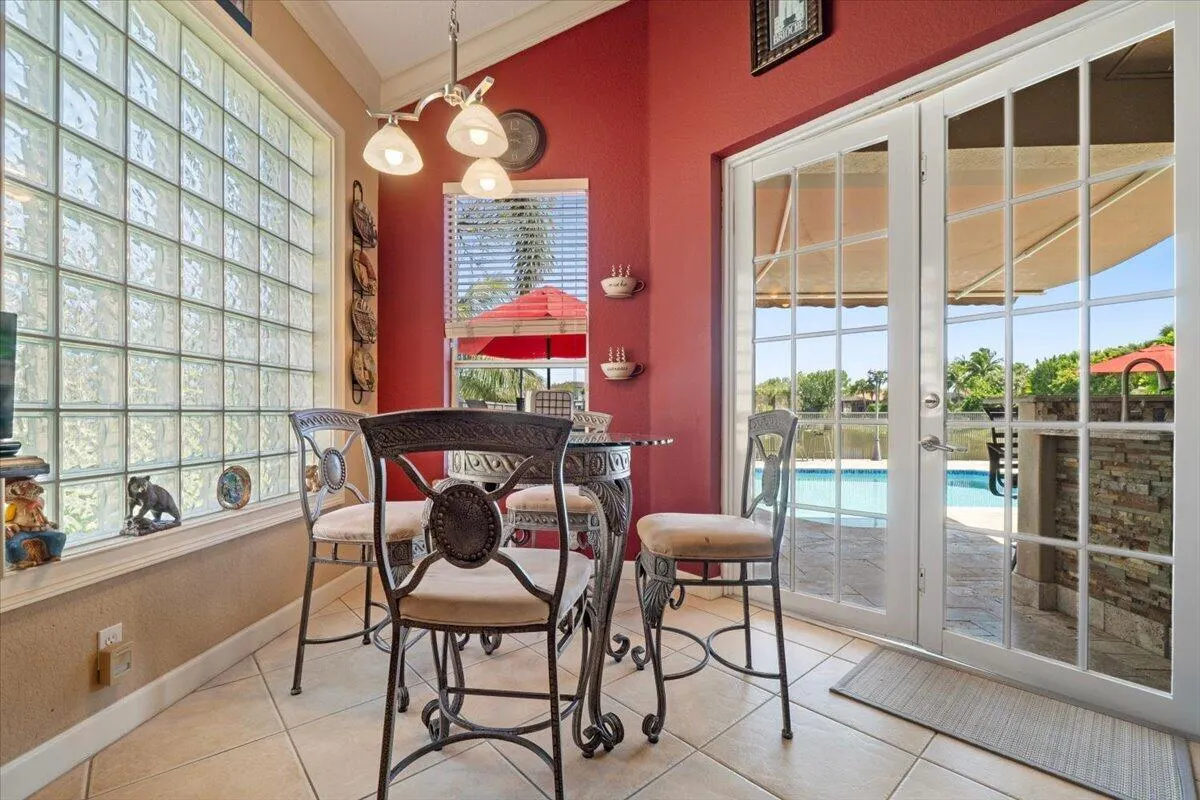12390 NW 78th Manor