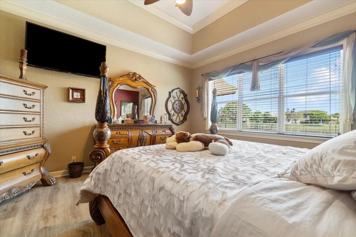 12390 NW 78th Manor