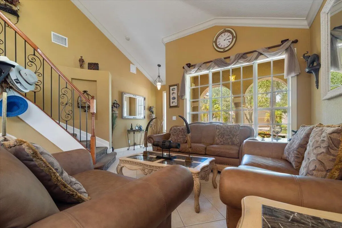 12390 NW 78th Manor