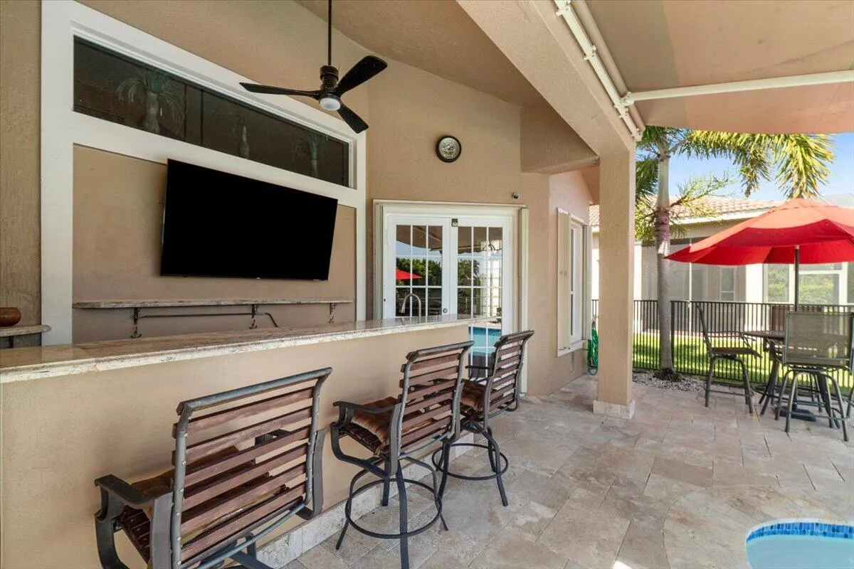 12390 NW 78th Manor