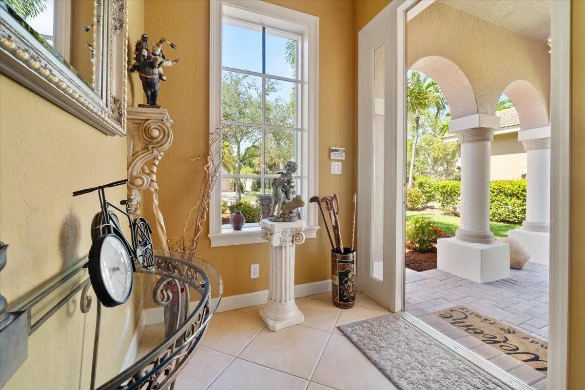 12390 NW 78th Manor