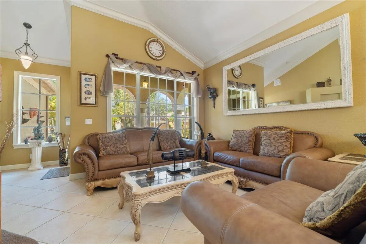 12390 NW 78th Manor