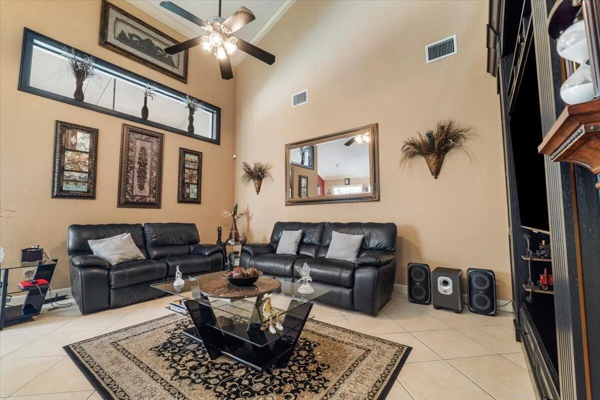 12390 NW 78th Manor