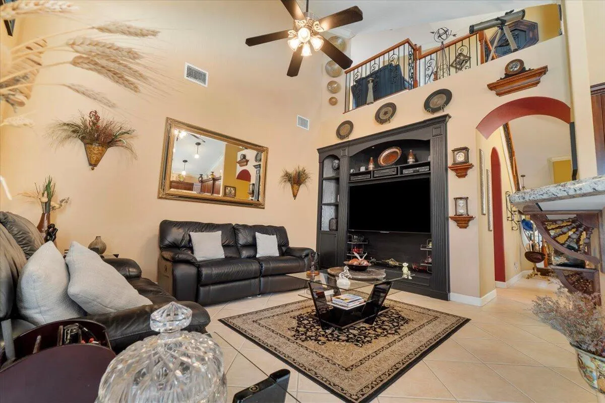 12390 NW 78th Manor