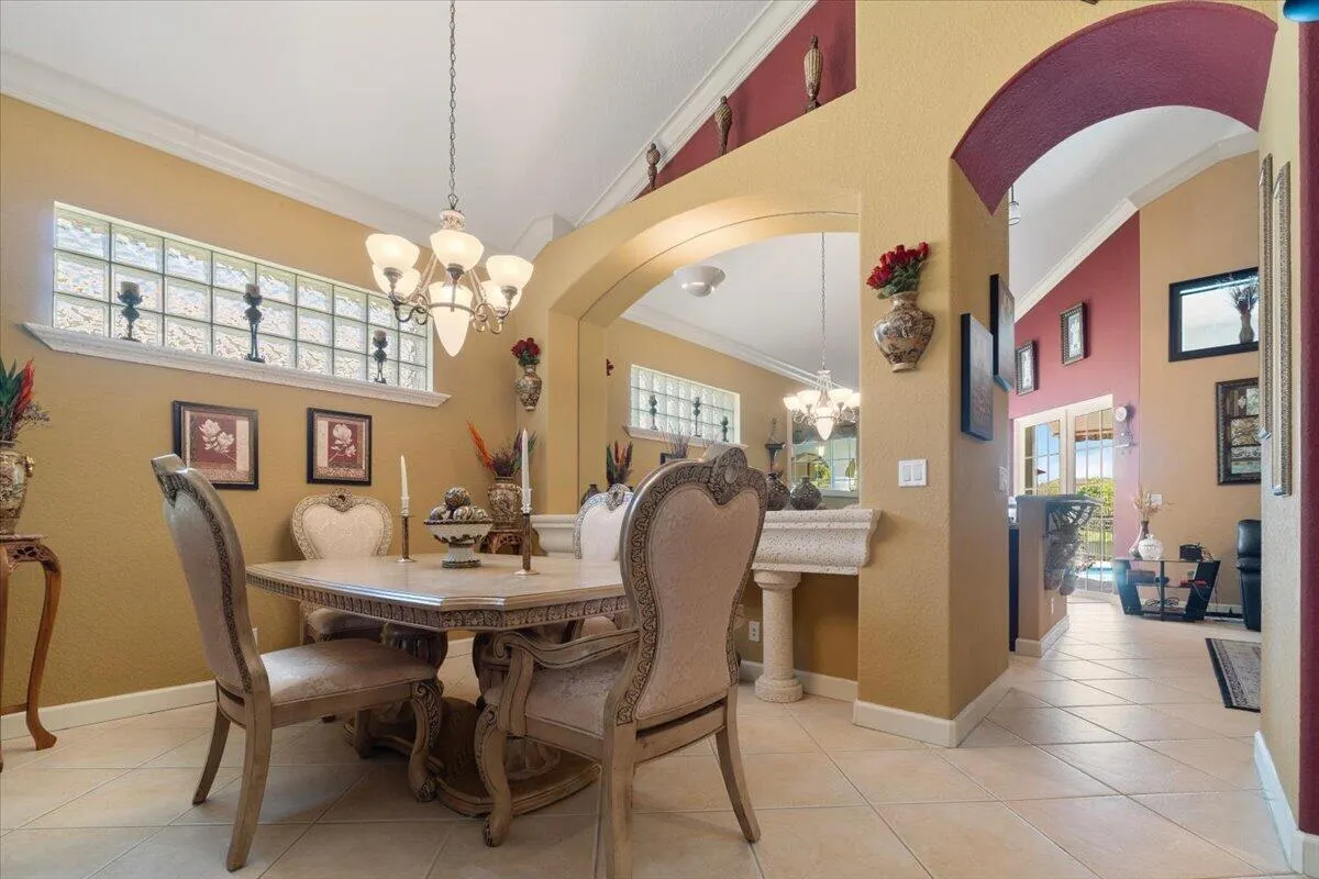 12390 NW 78th Manor