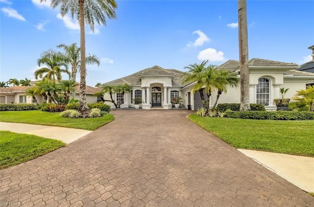 2721 Olde Cypress Drive