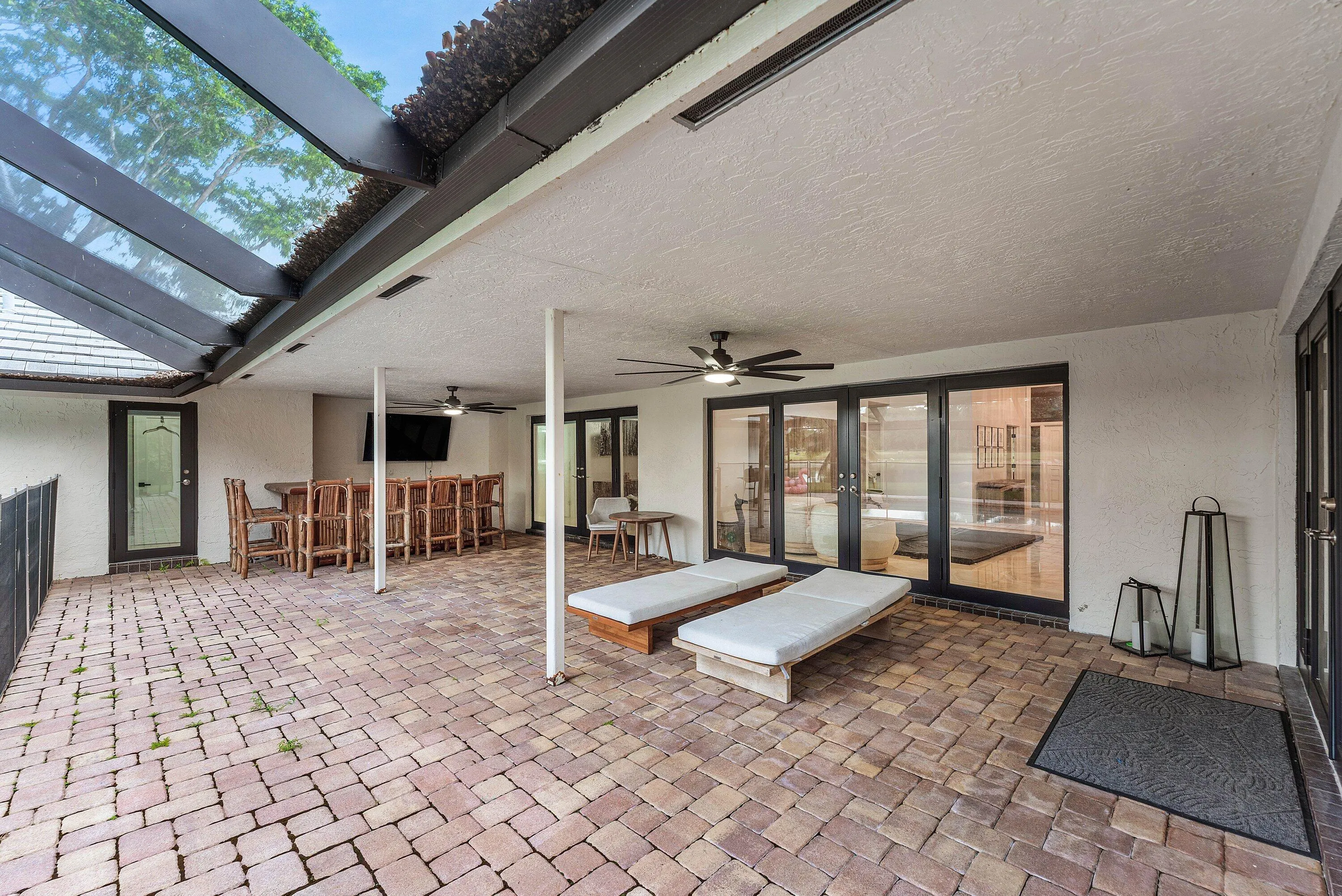 6911 ANNAPOLIS Court
