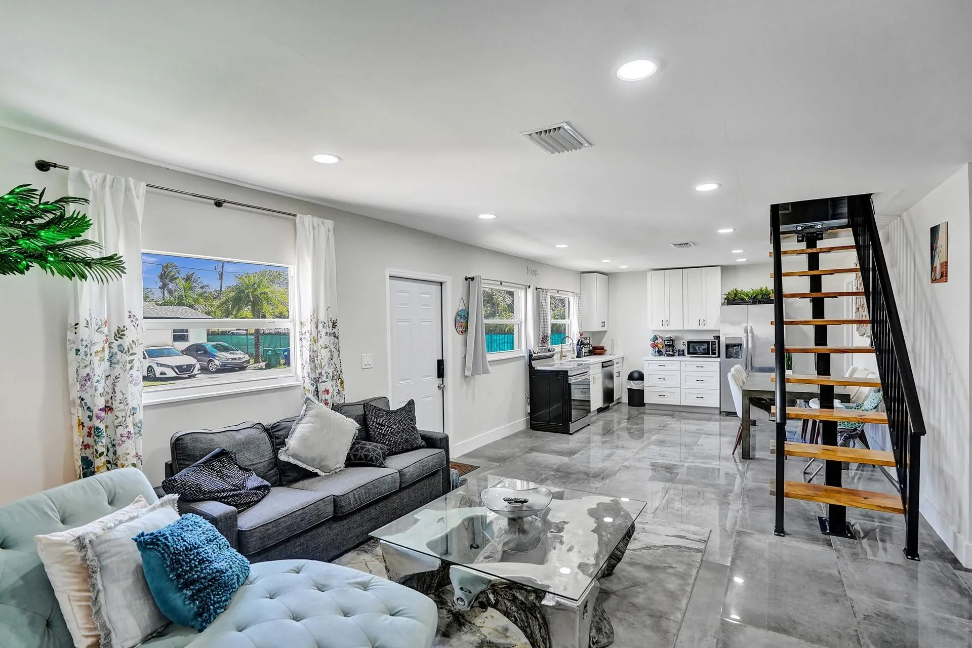 8047 NW 1st Place