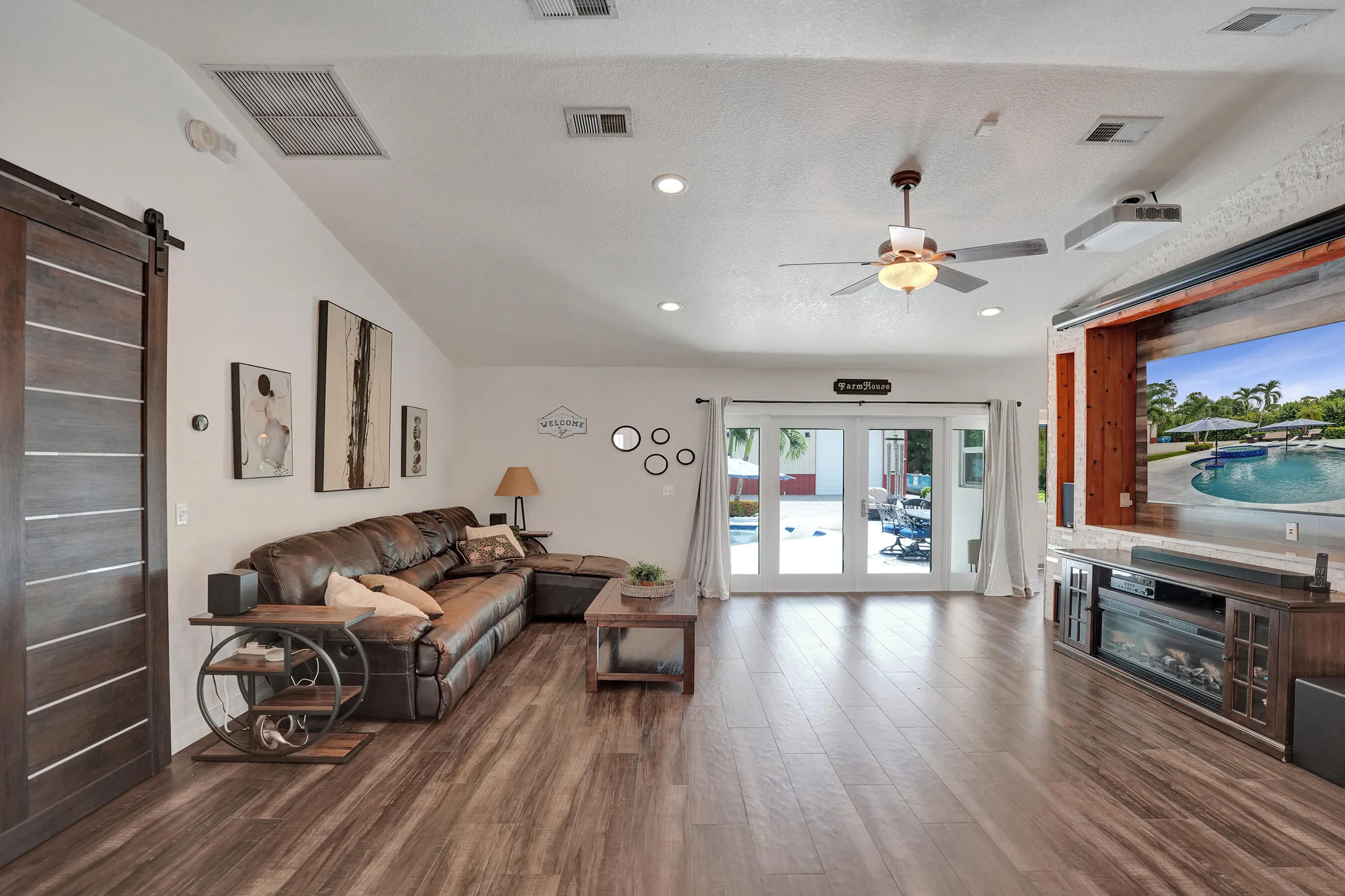 6146 NW 66TH Avenue