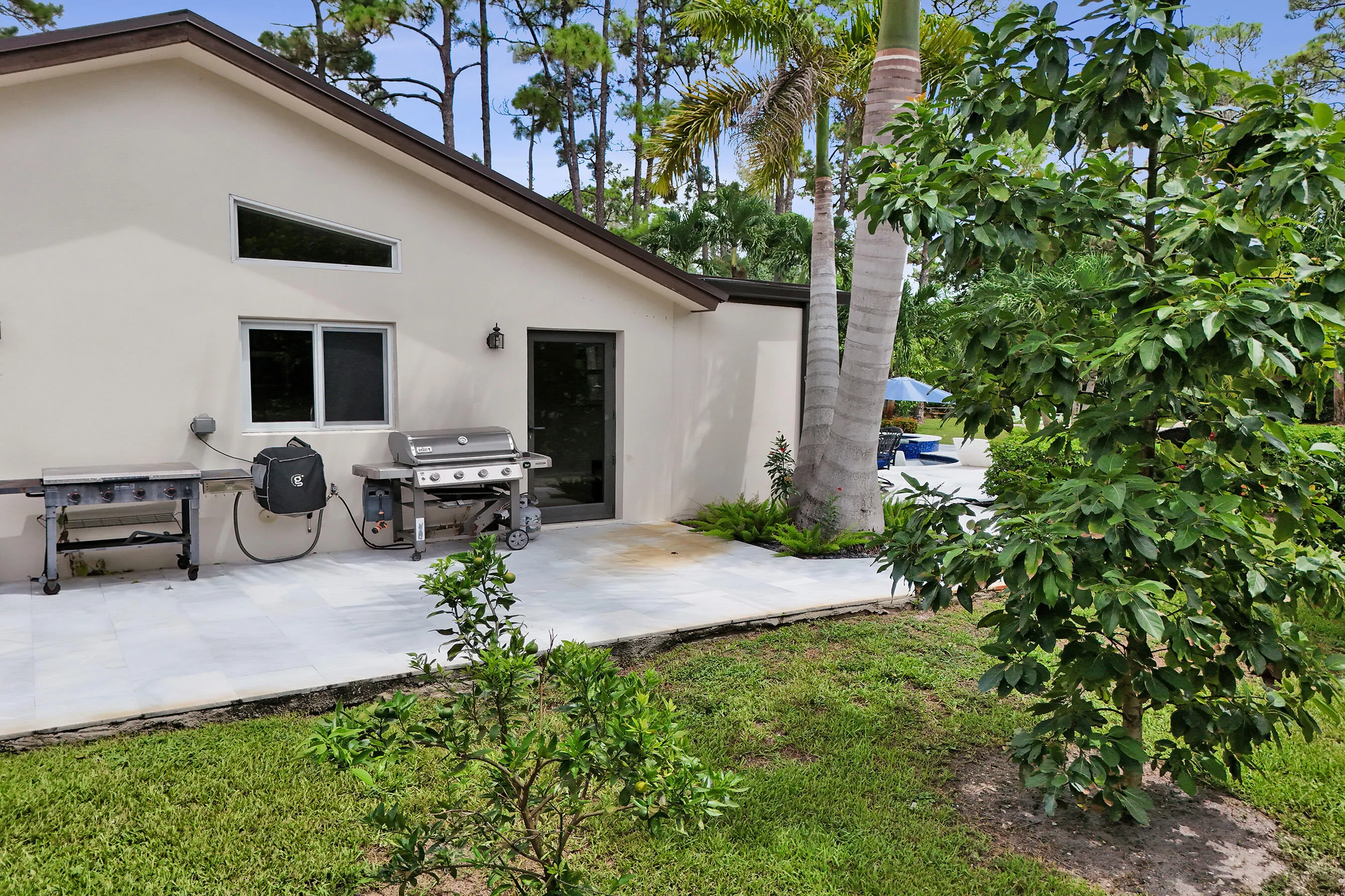 6146 NW 66TH Avenue