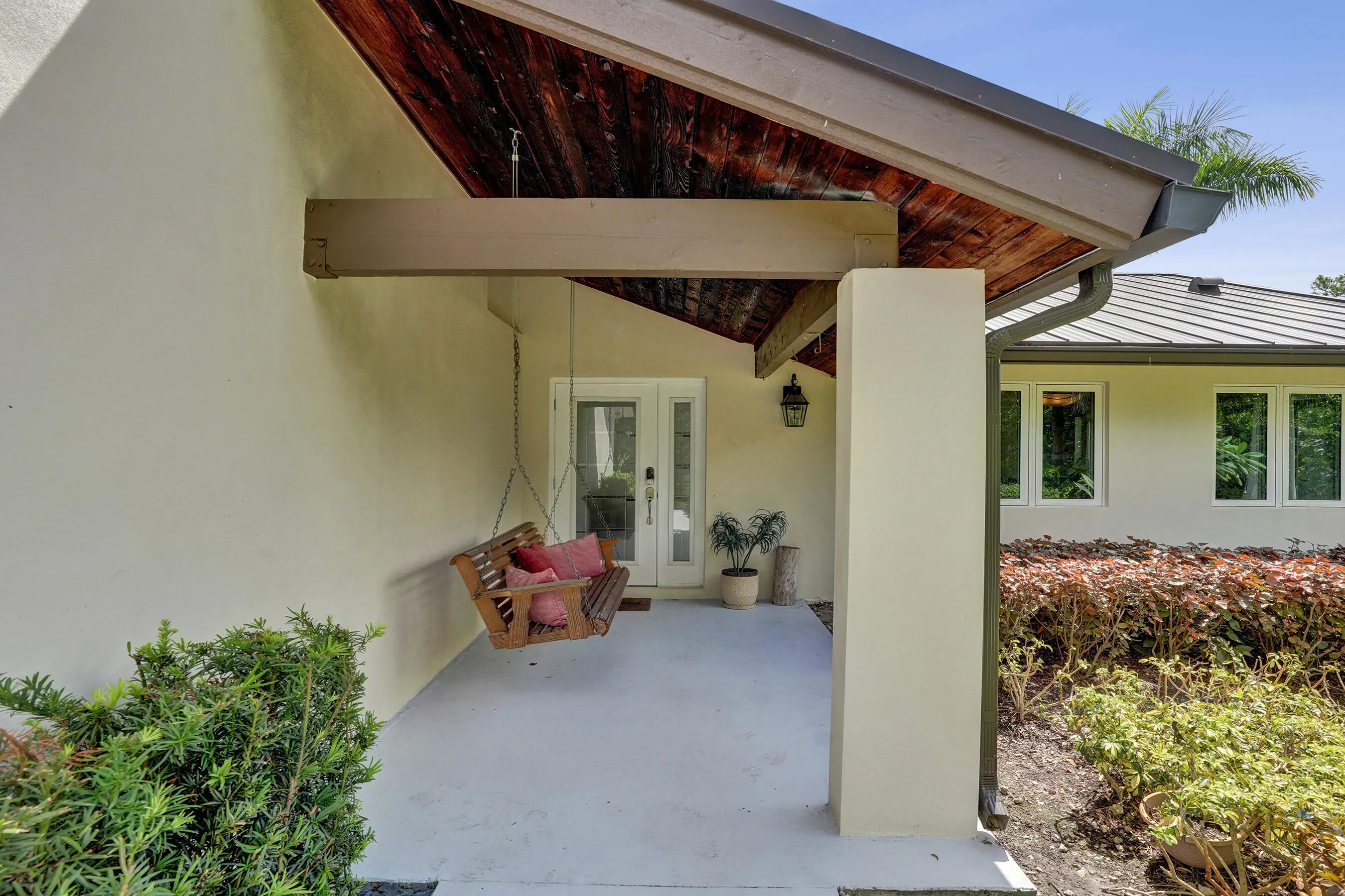 6146 NW 66TH Avenue