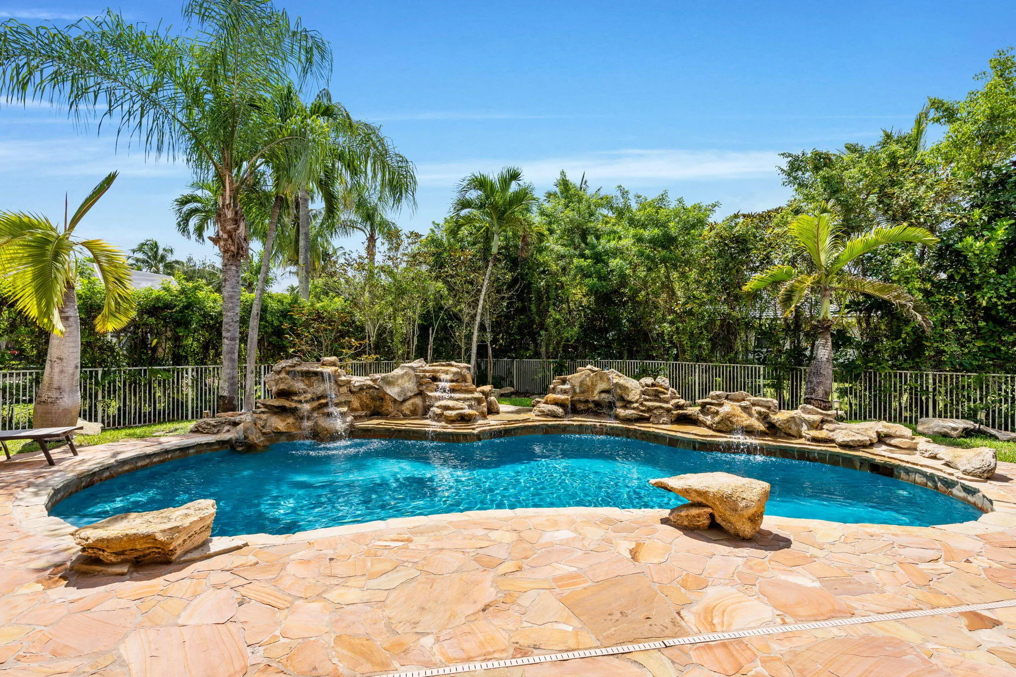 10668 NW 69TH Street