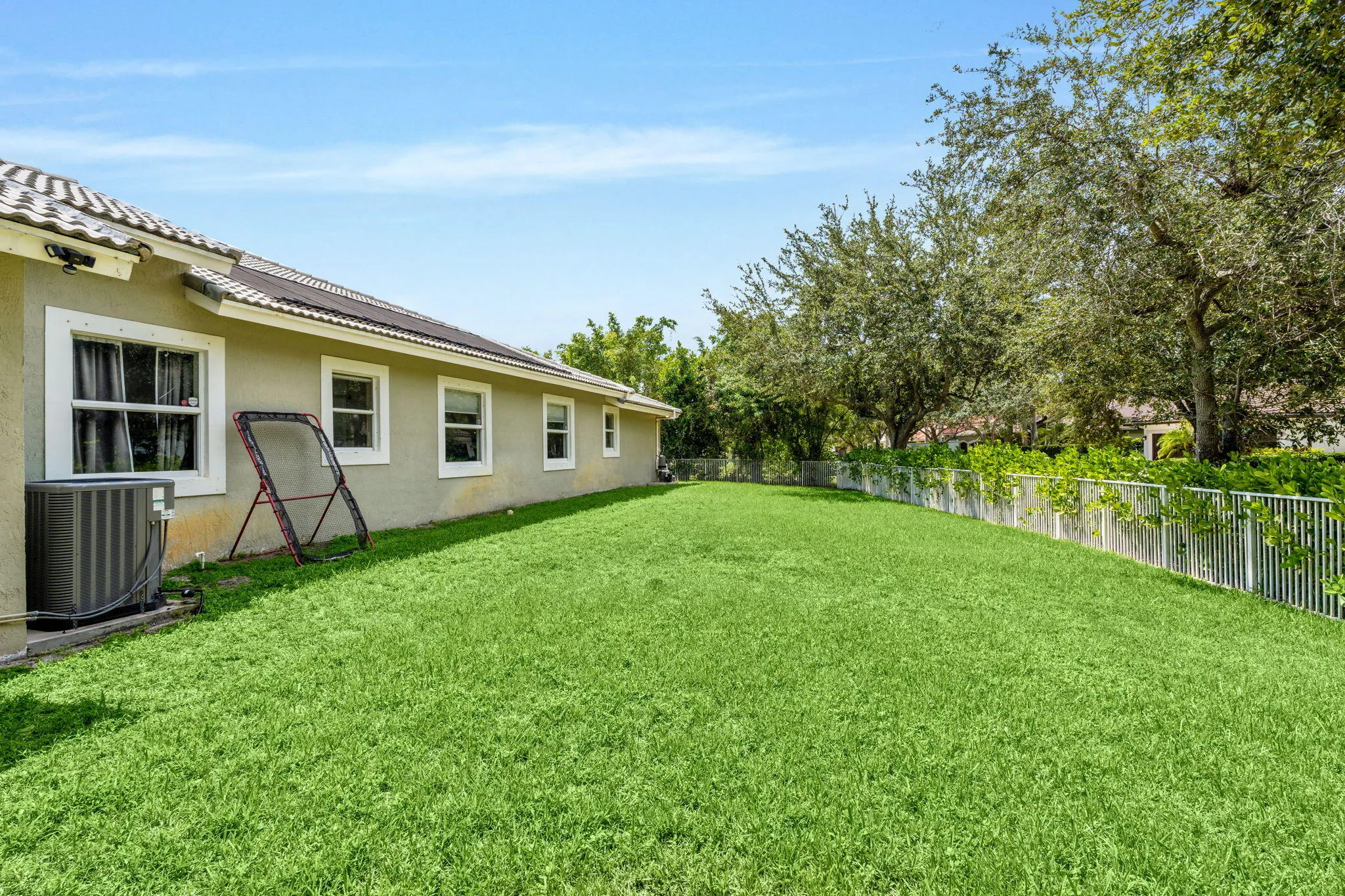 10668 NW 69TH Street