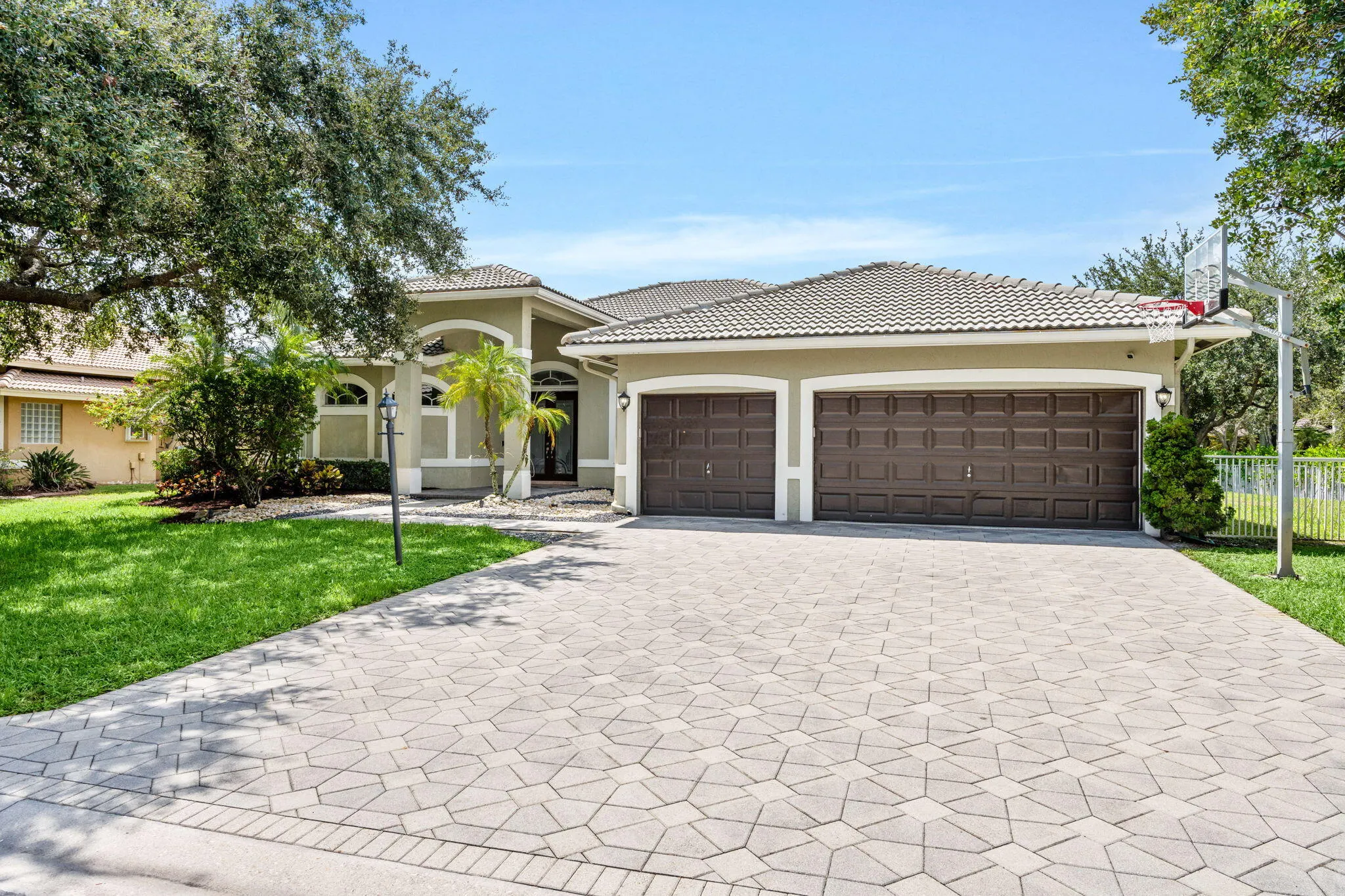 10668 NW 69TH Street