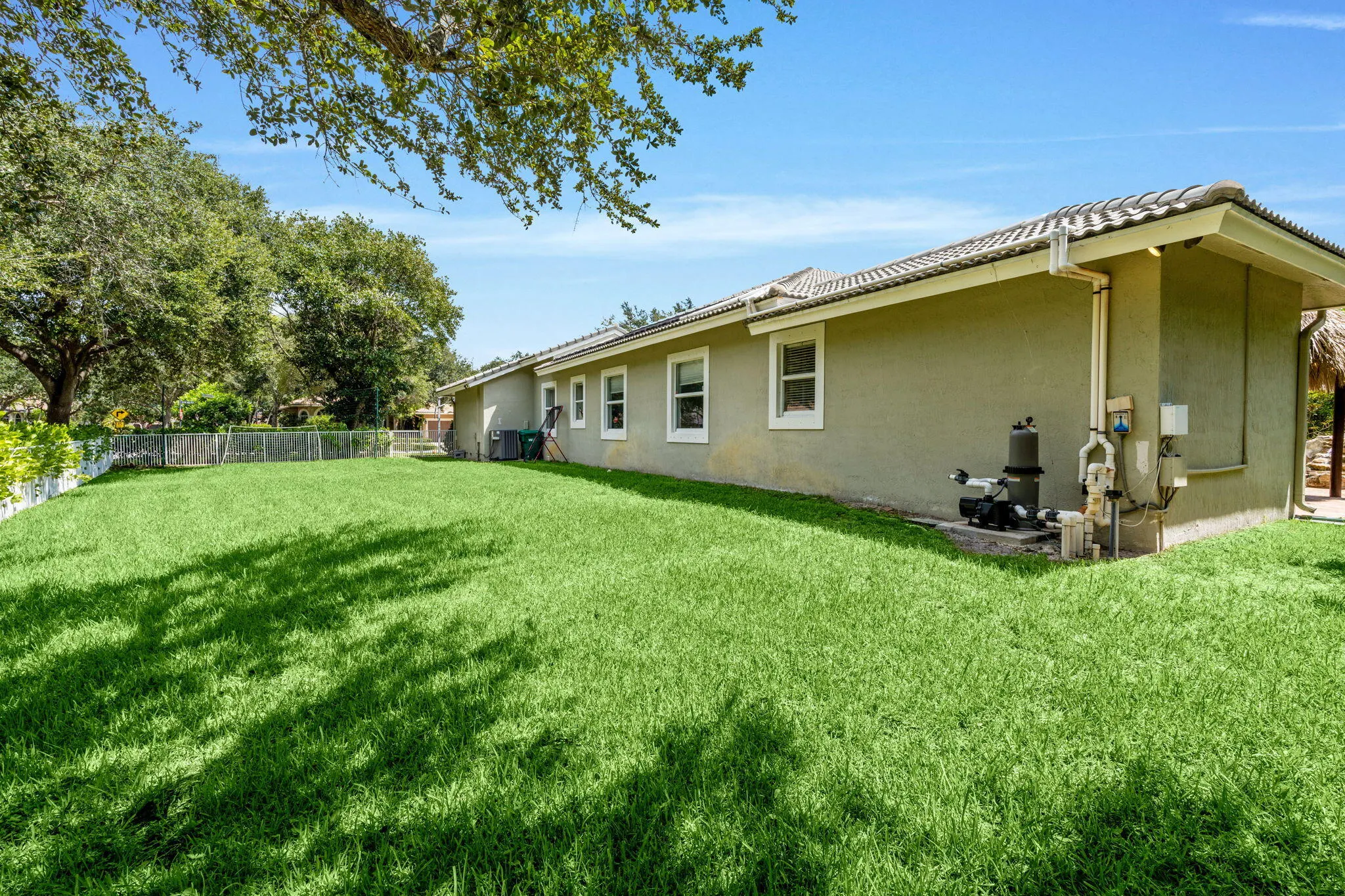 10668 NW 69TH Street