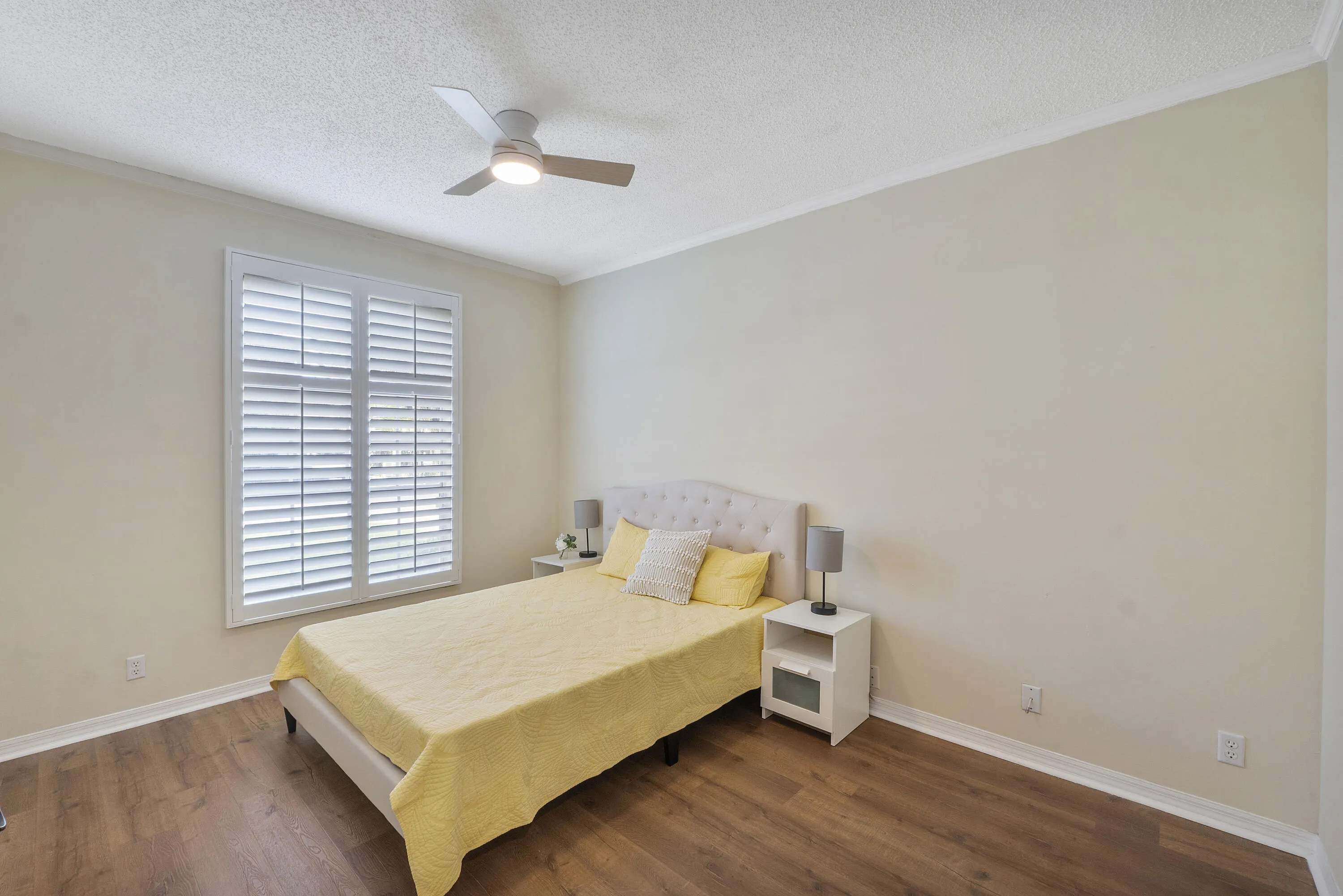 5877 NW 73RD Court
